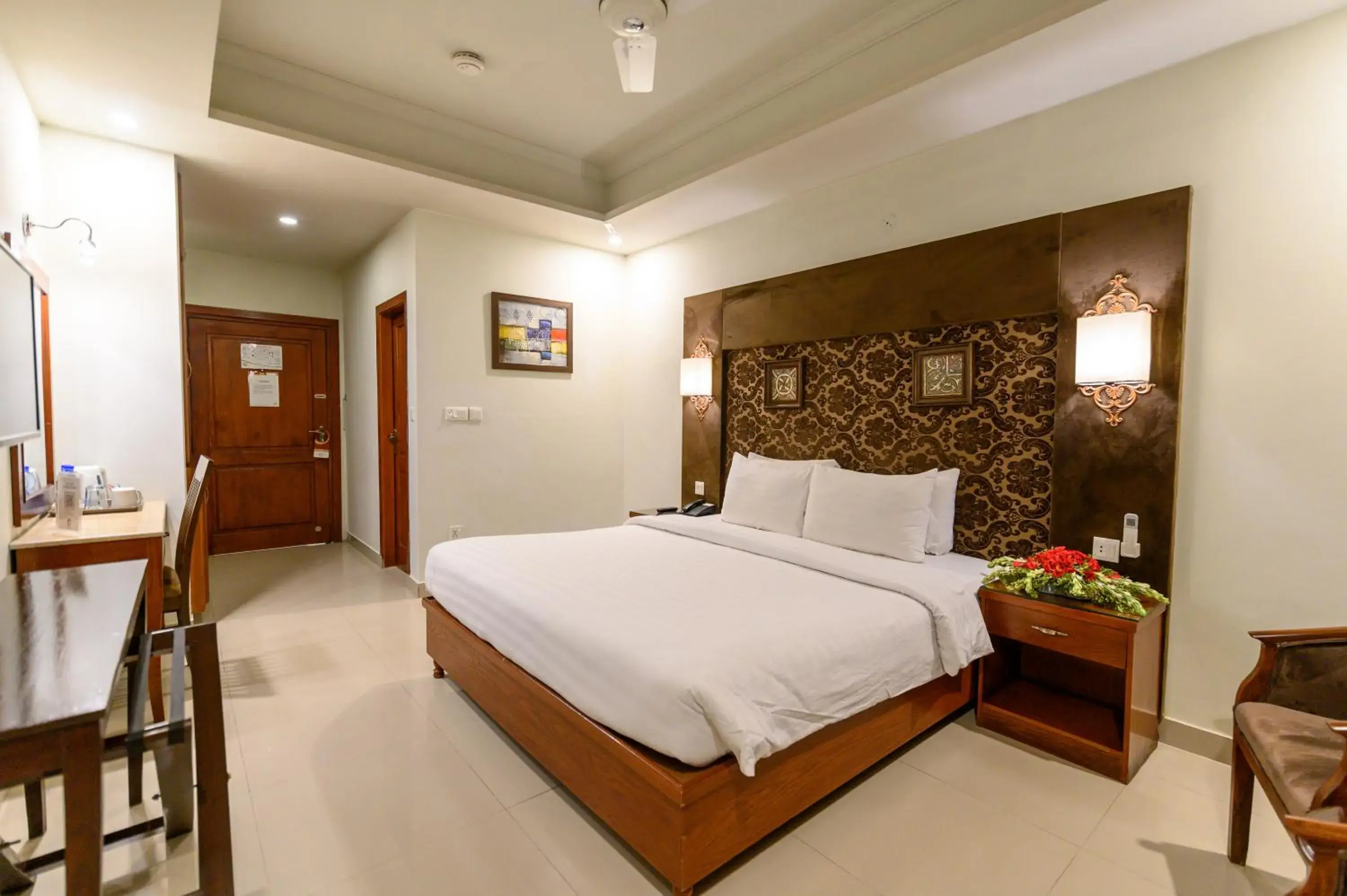 Bedroom, Bed in Hotel One Jinnah, Islamabad Bedroom, Bed in Hotel One Jinnah, Islamabad