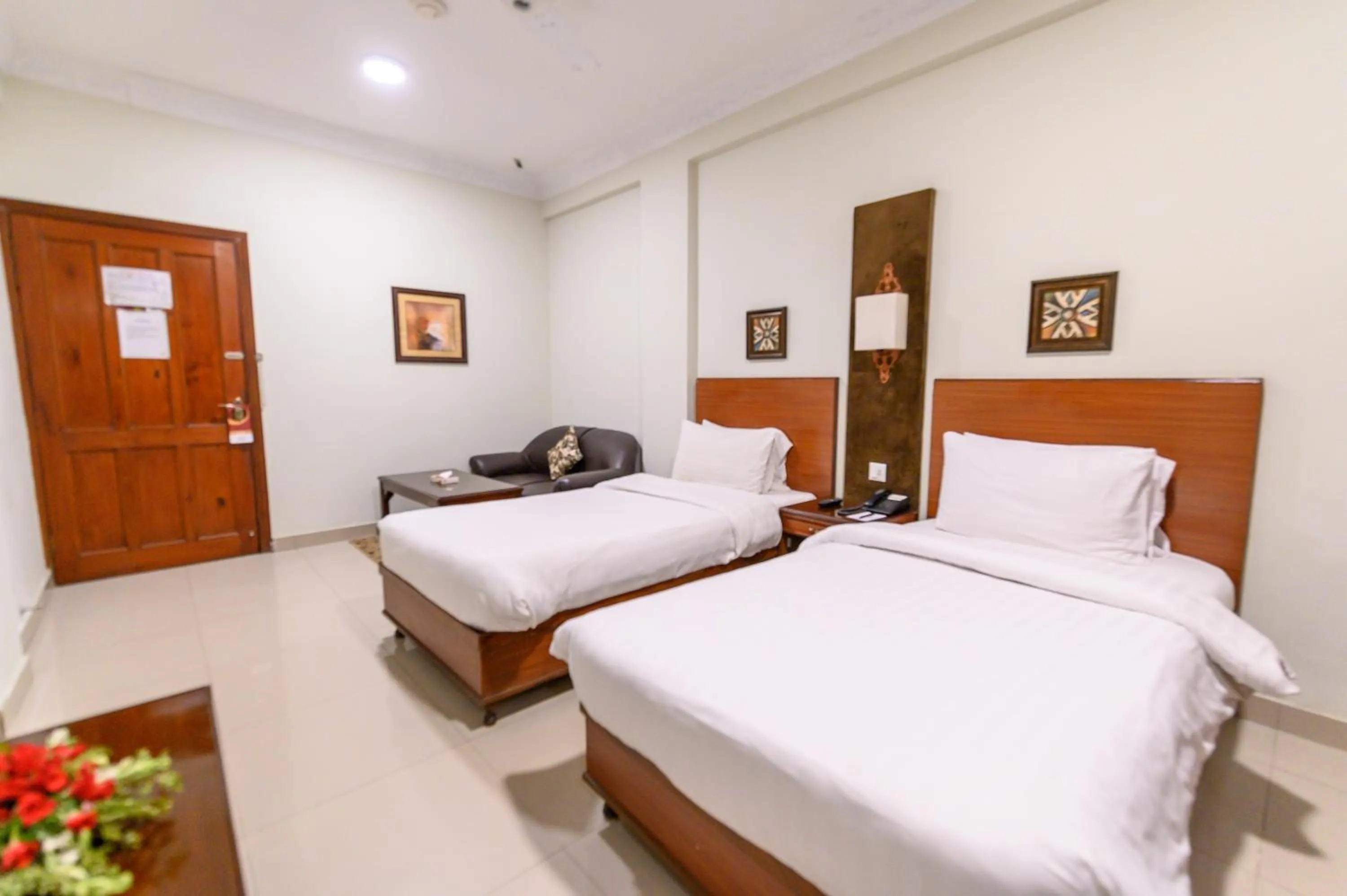 Bedroom, Bed in Hotel One Jinnah, Islamabad