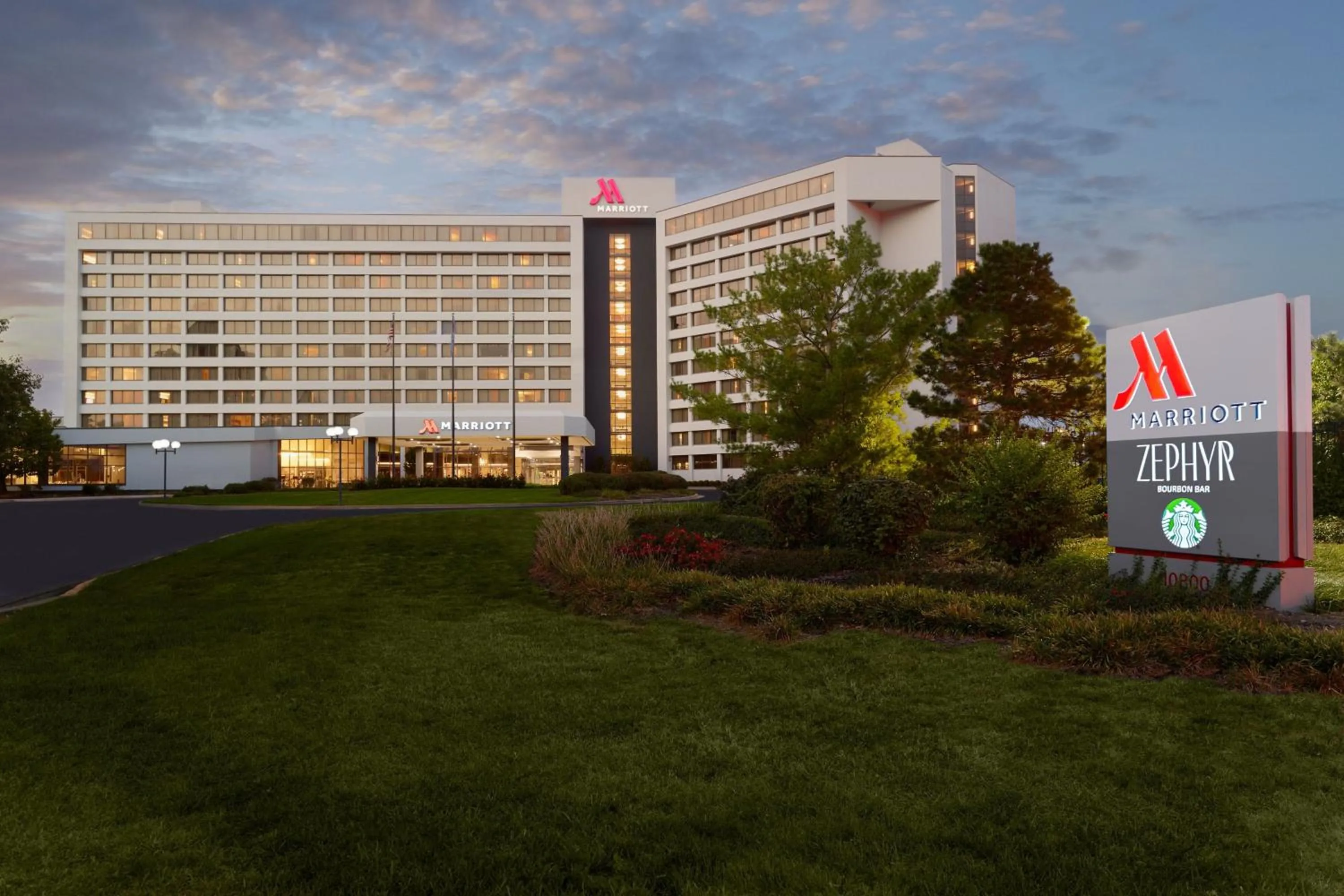 Property building in Marriott Kansas City Overland Park