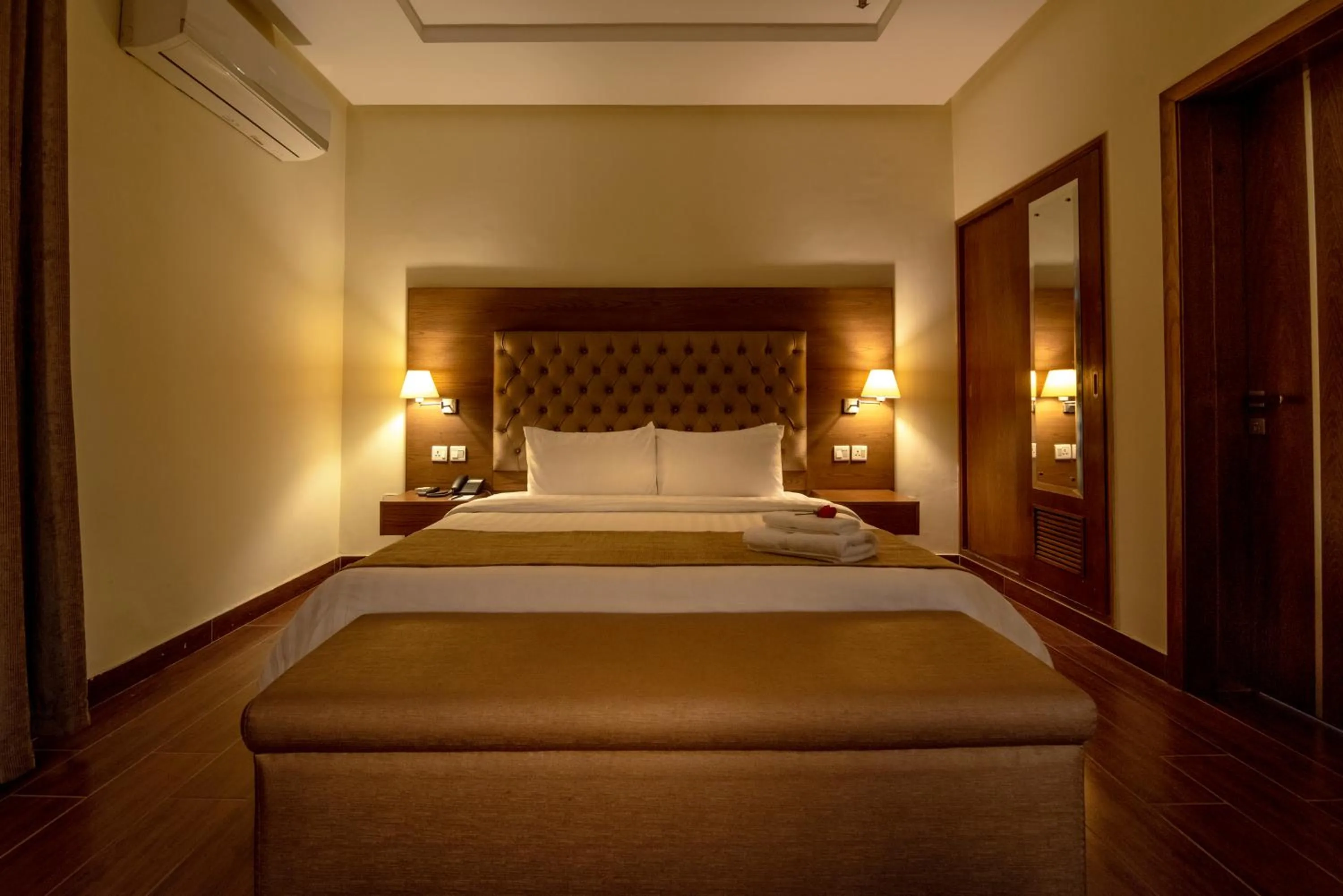 Bed in Hotel One Tariq Road Multan