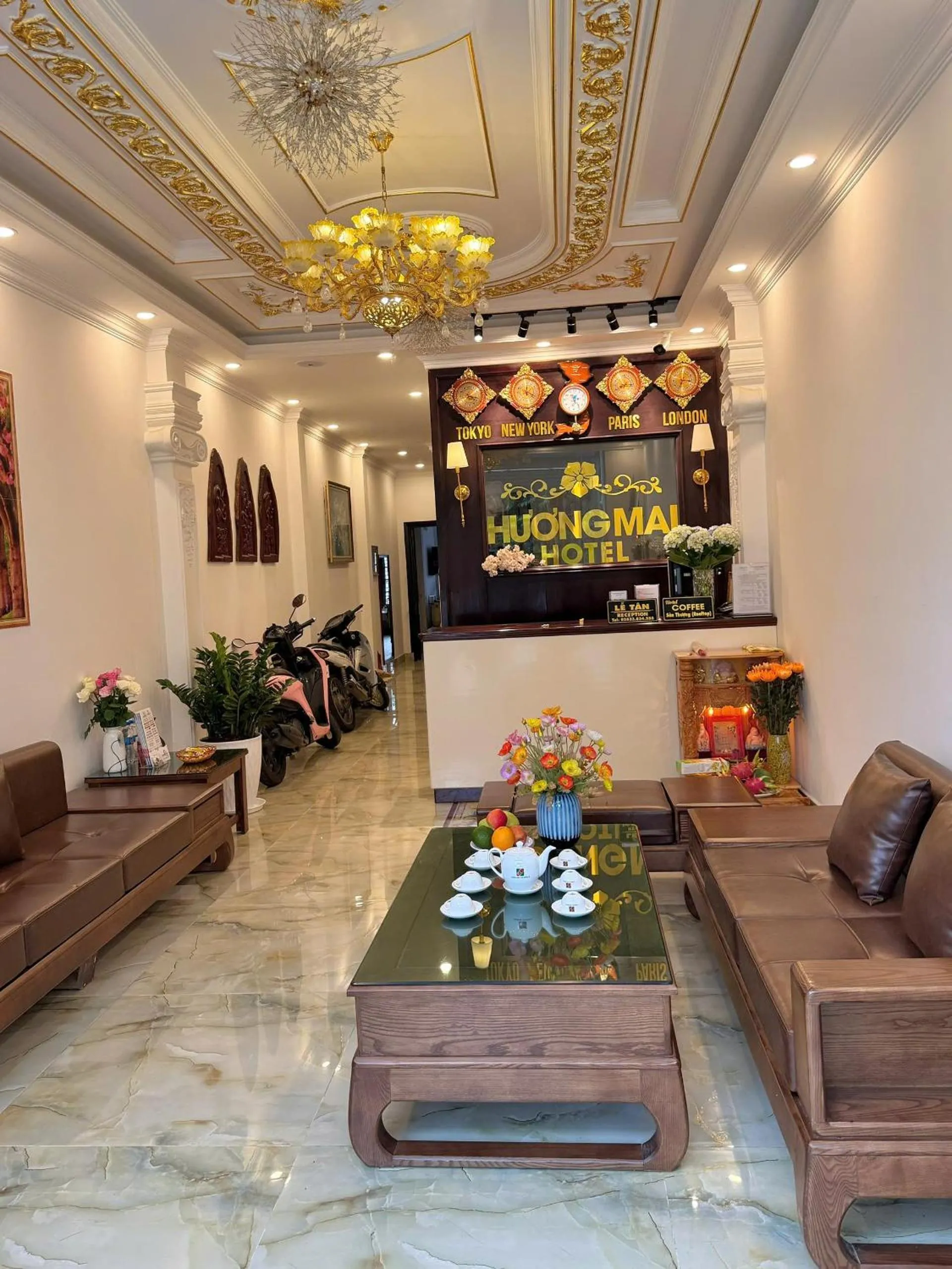 Living room in Huong Mai Hotel