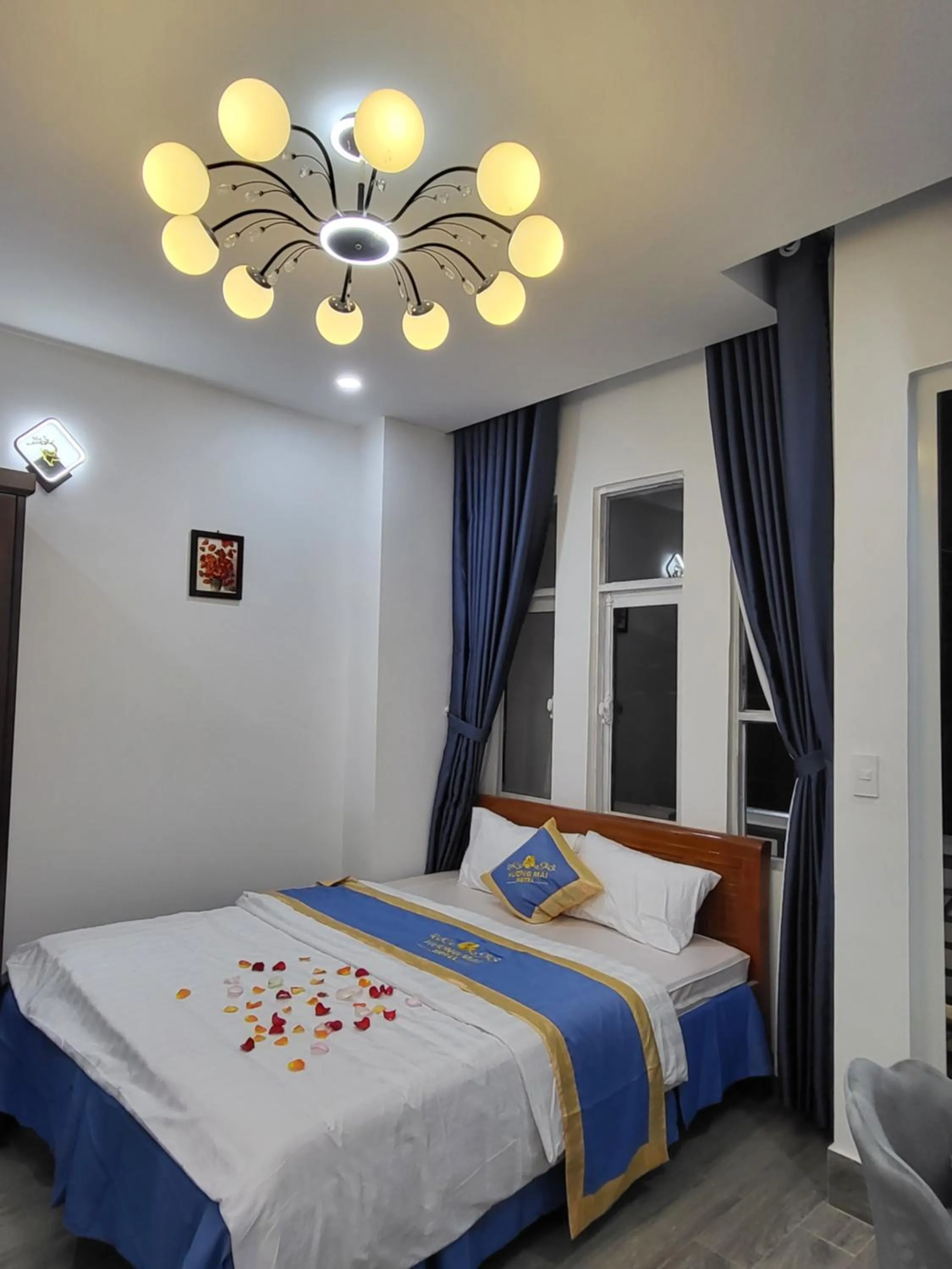 Bed in Huong Mai Hotel