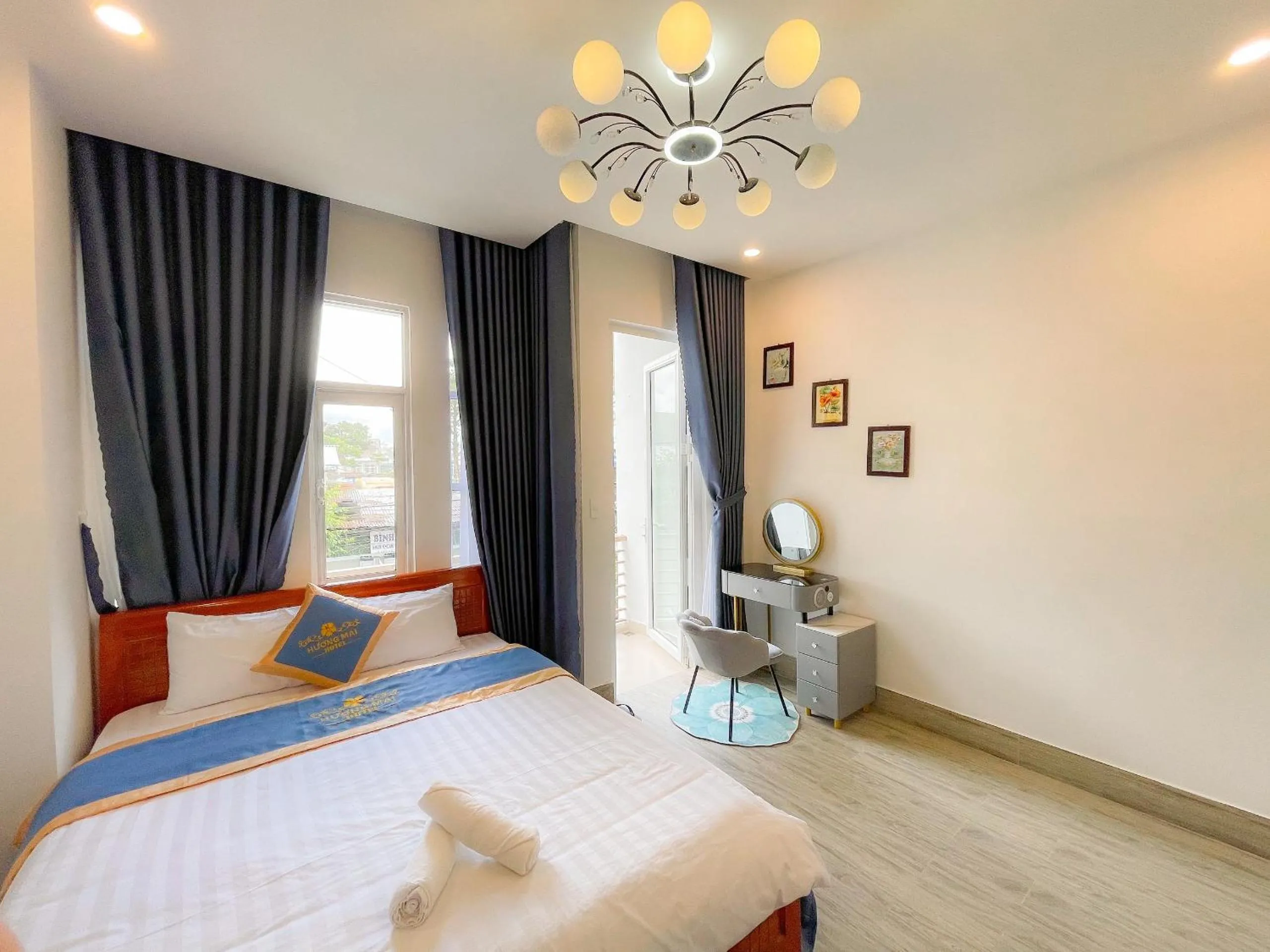 Bedroom, Bed in Huong Mai Hotel