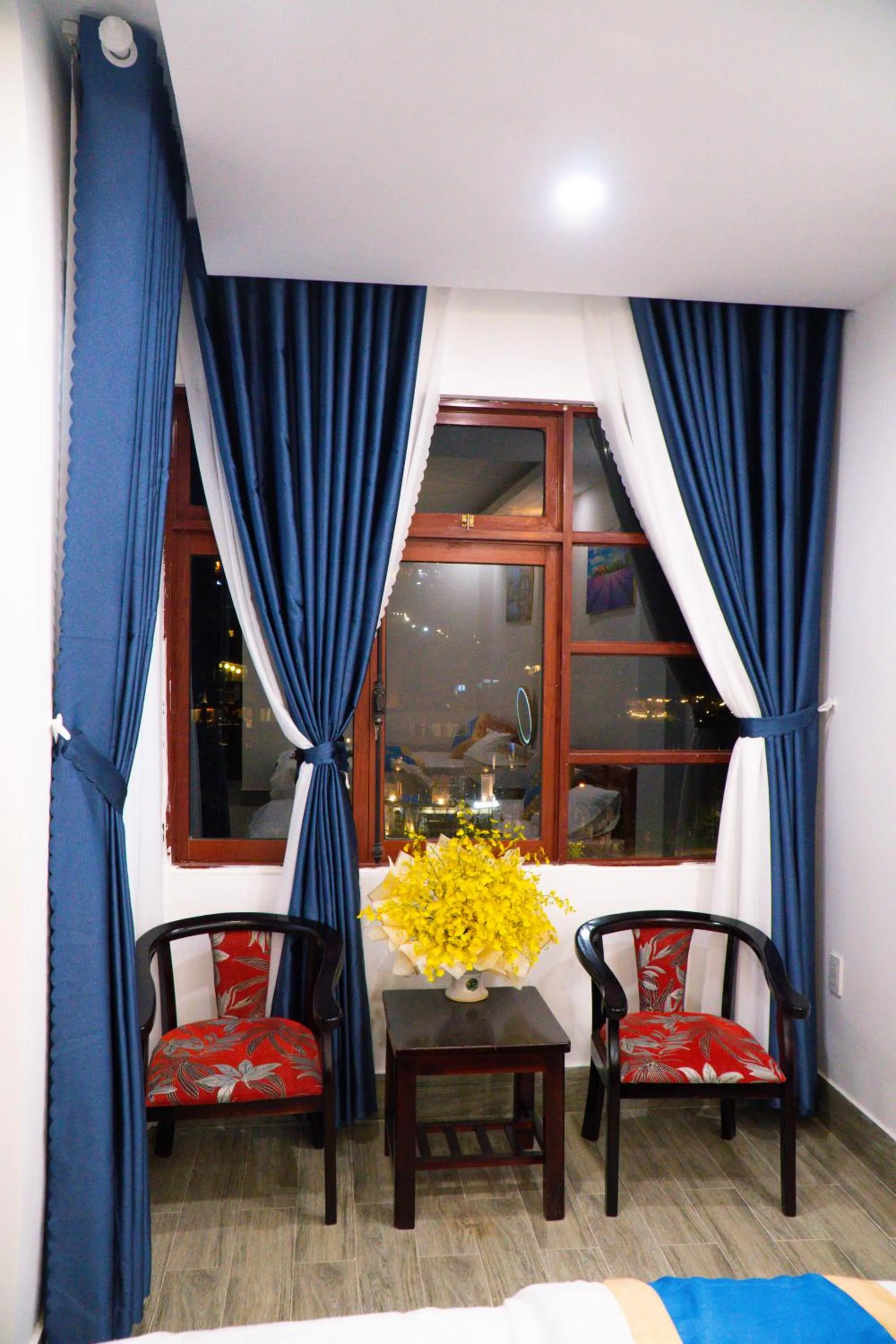 Seating area in Huong Mai Hotel