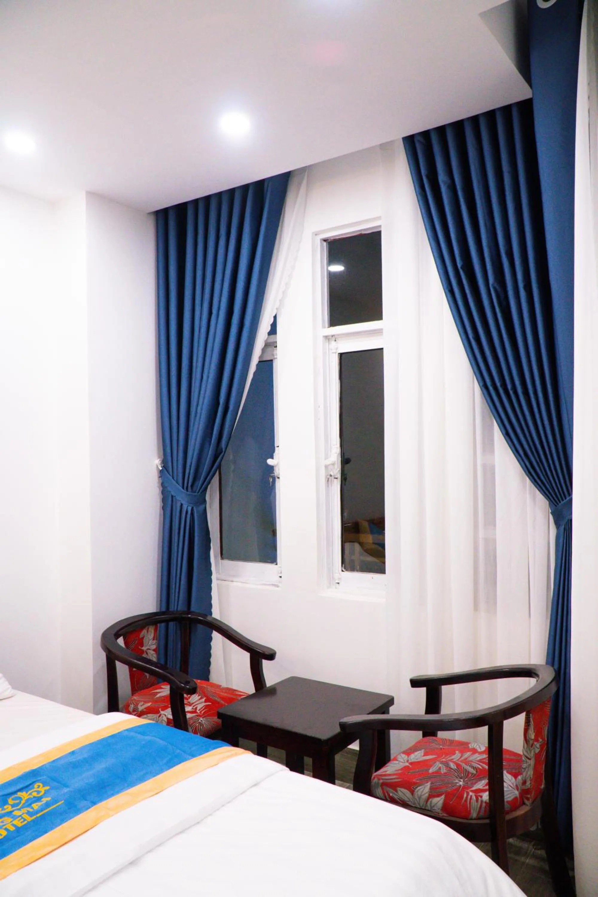 Seating area, Bed in Huong Mai Hotel