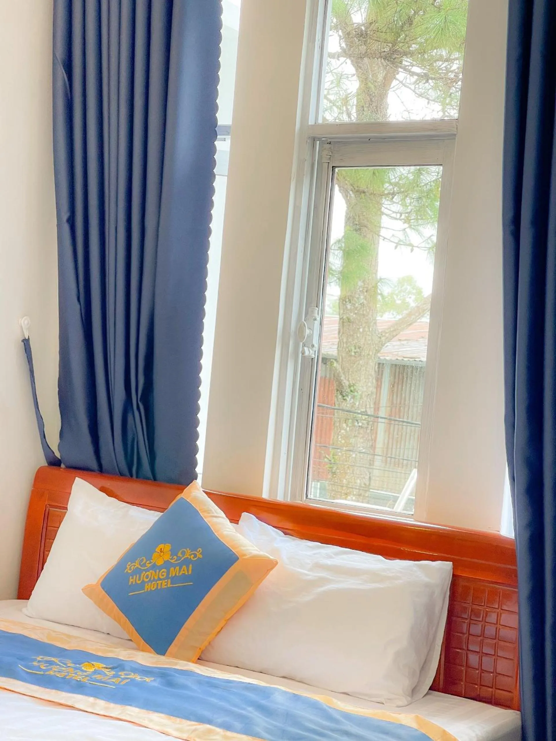Bedroom, Bed in Huong Mai Hotel