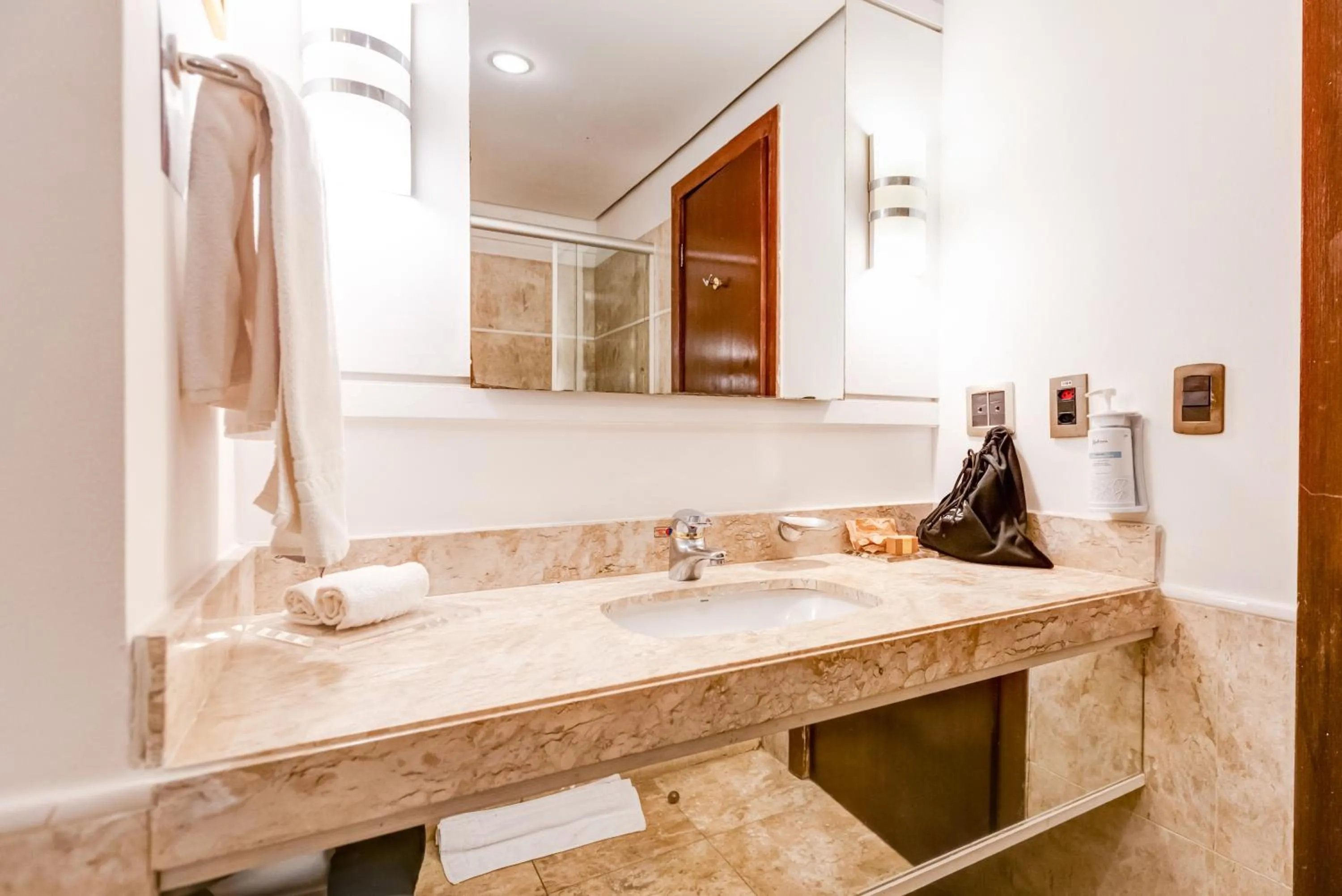 Bathroom in Radisson Alphaville