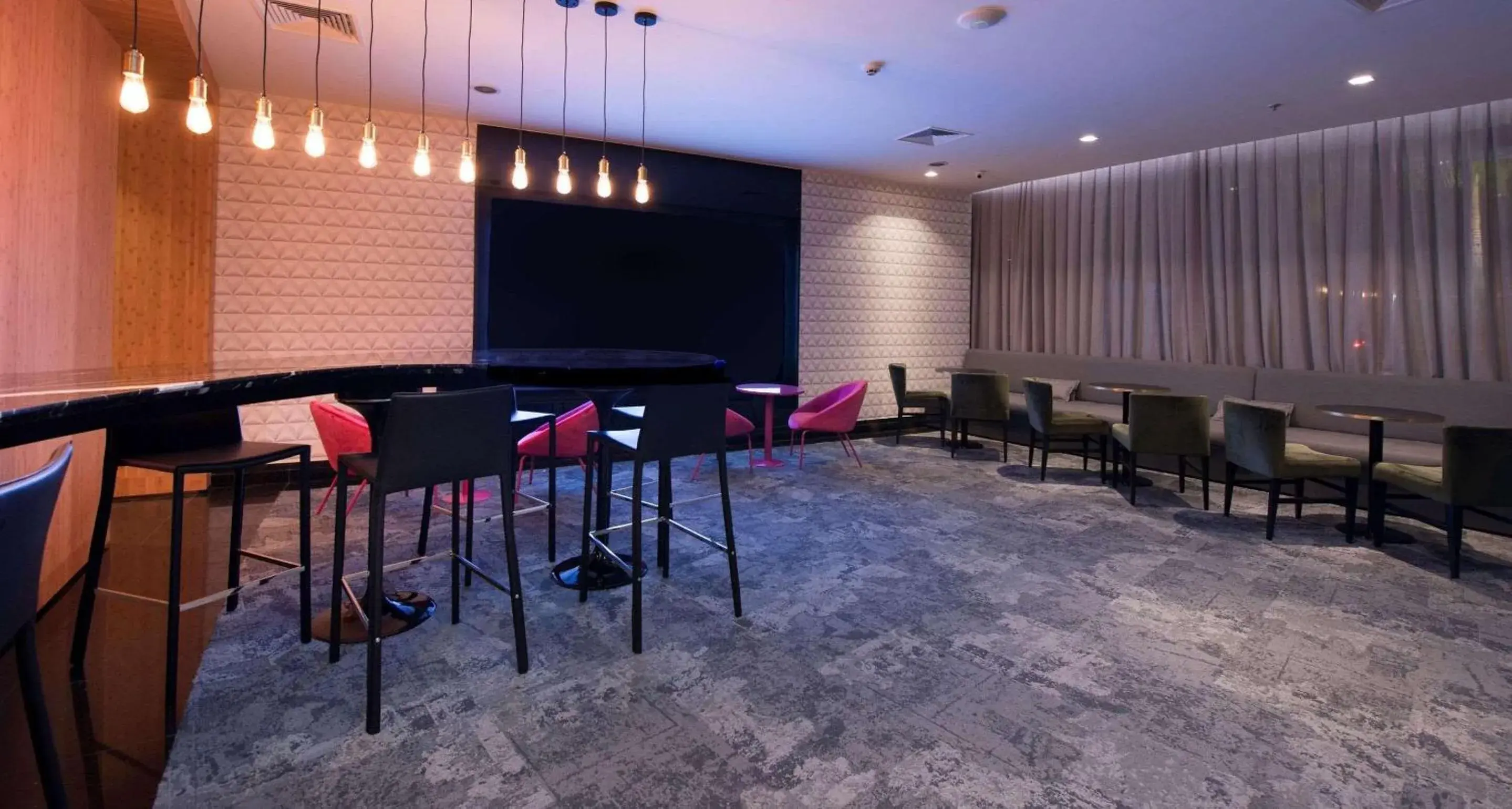 Lounge or bar in Radisson Alphaville Lounge or bar in Radisson Alphaville