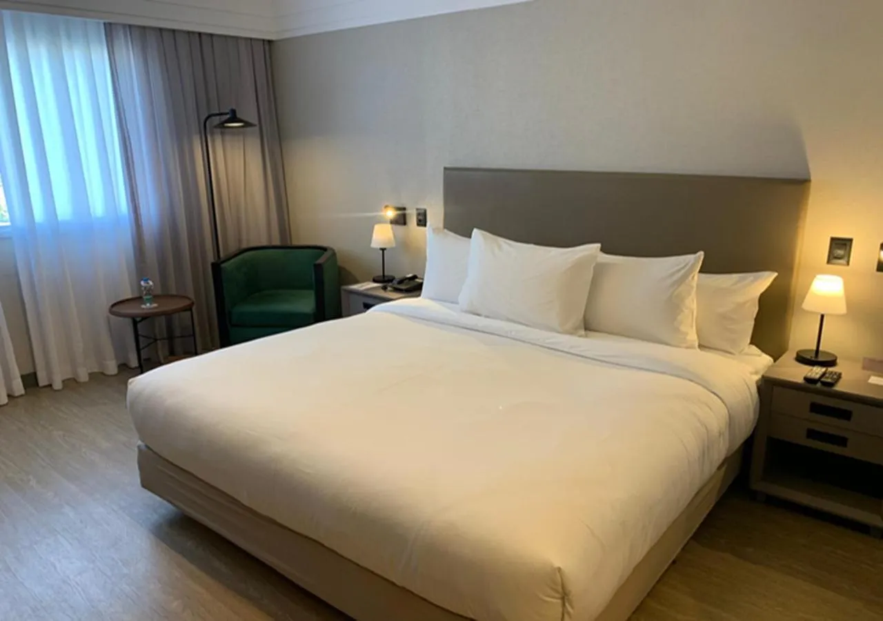 Bedroom, Bed in Radisson Alphaville