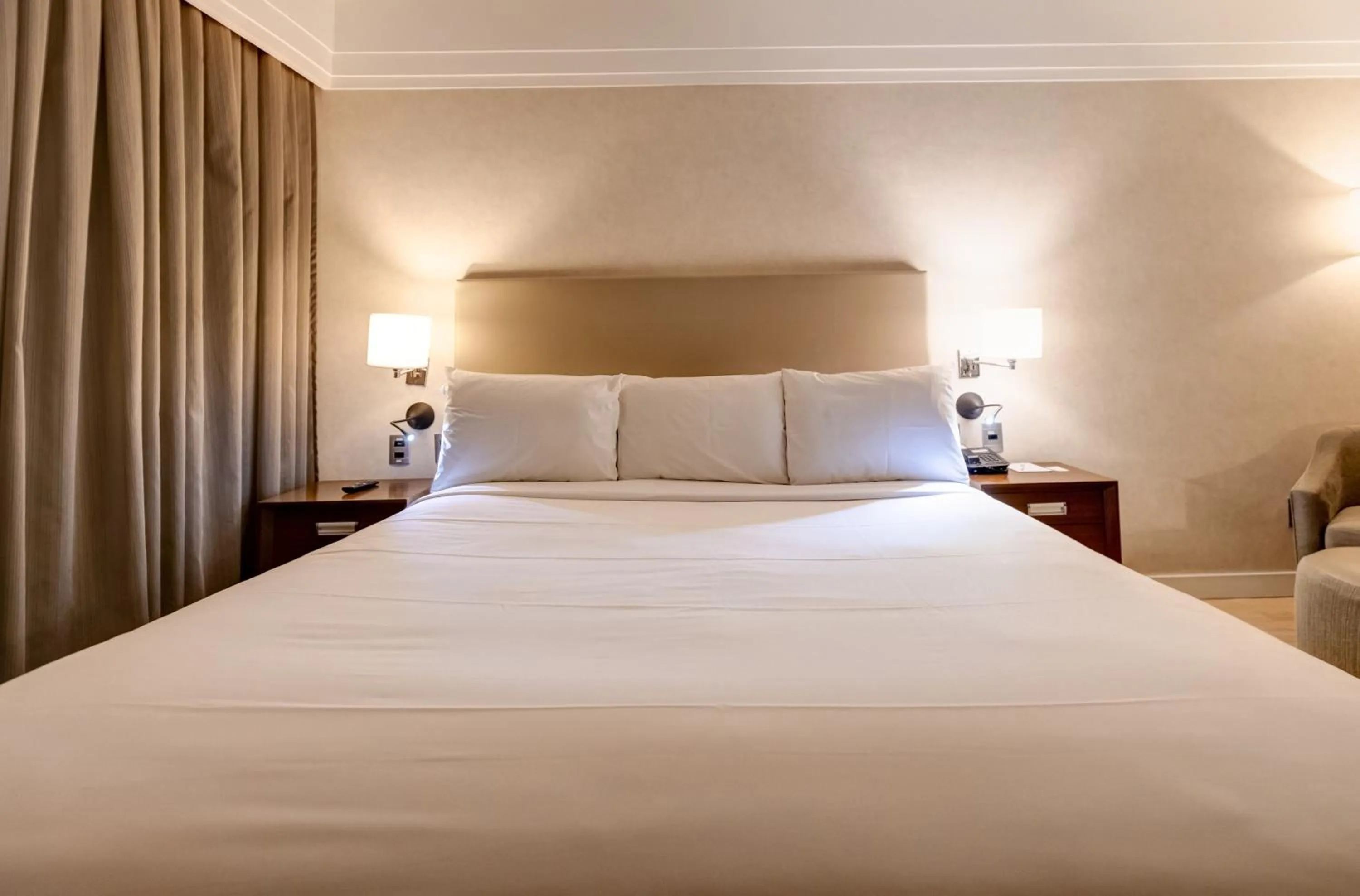 Bed in Radisson Alphaville