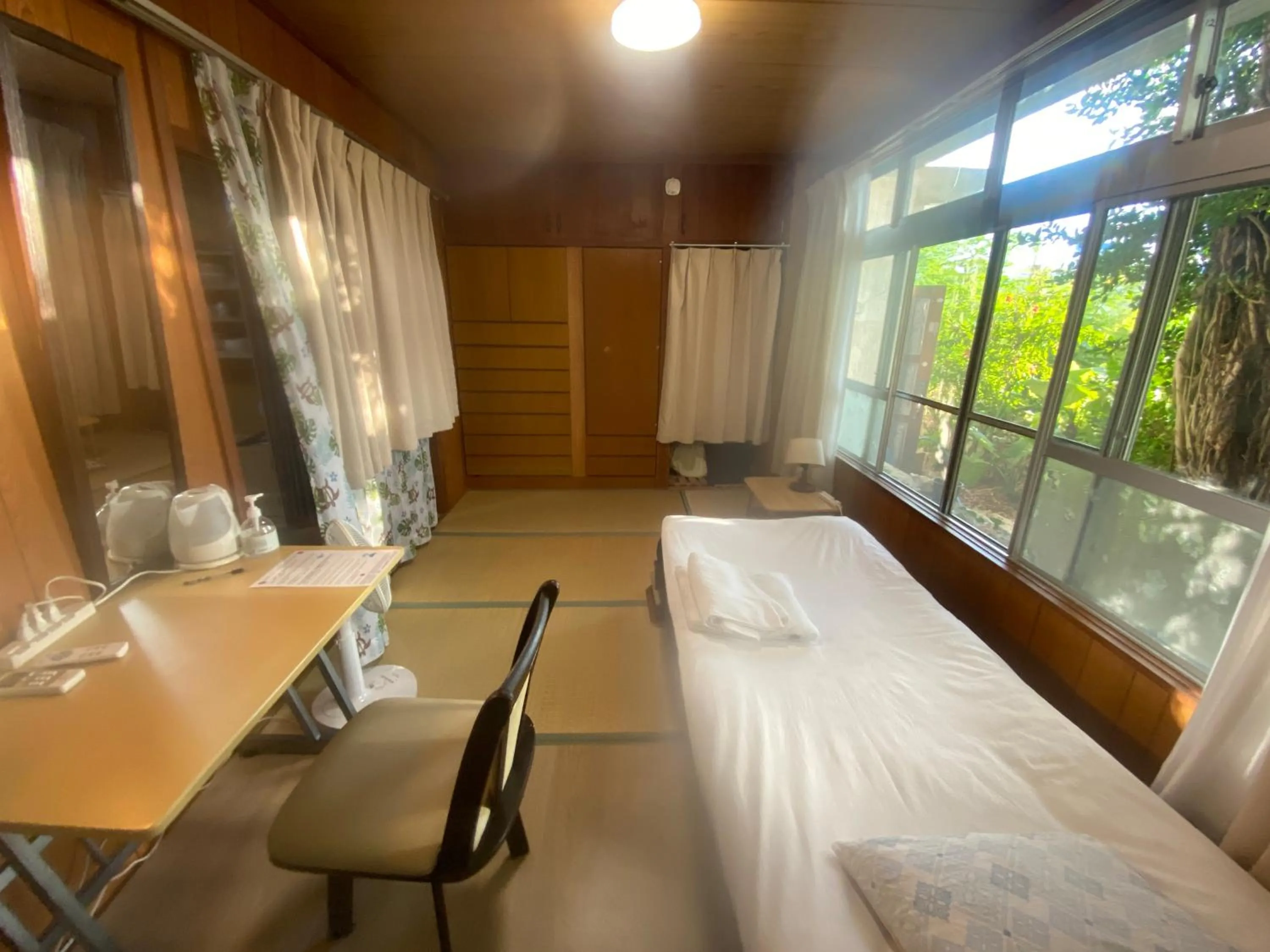 Photo of the whole room, Bed in Body Balance House