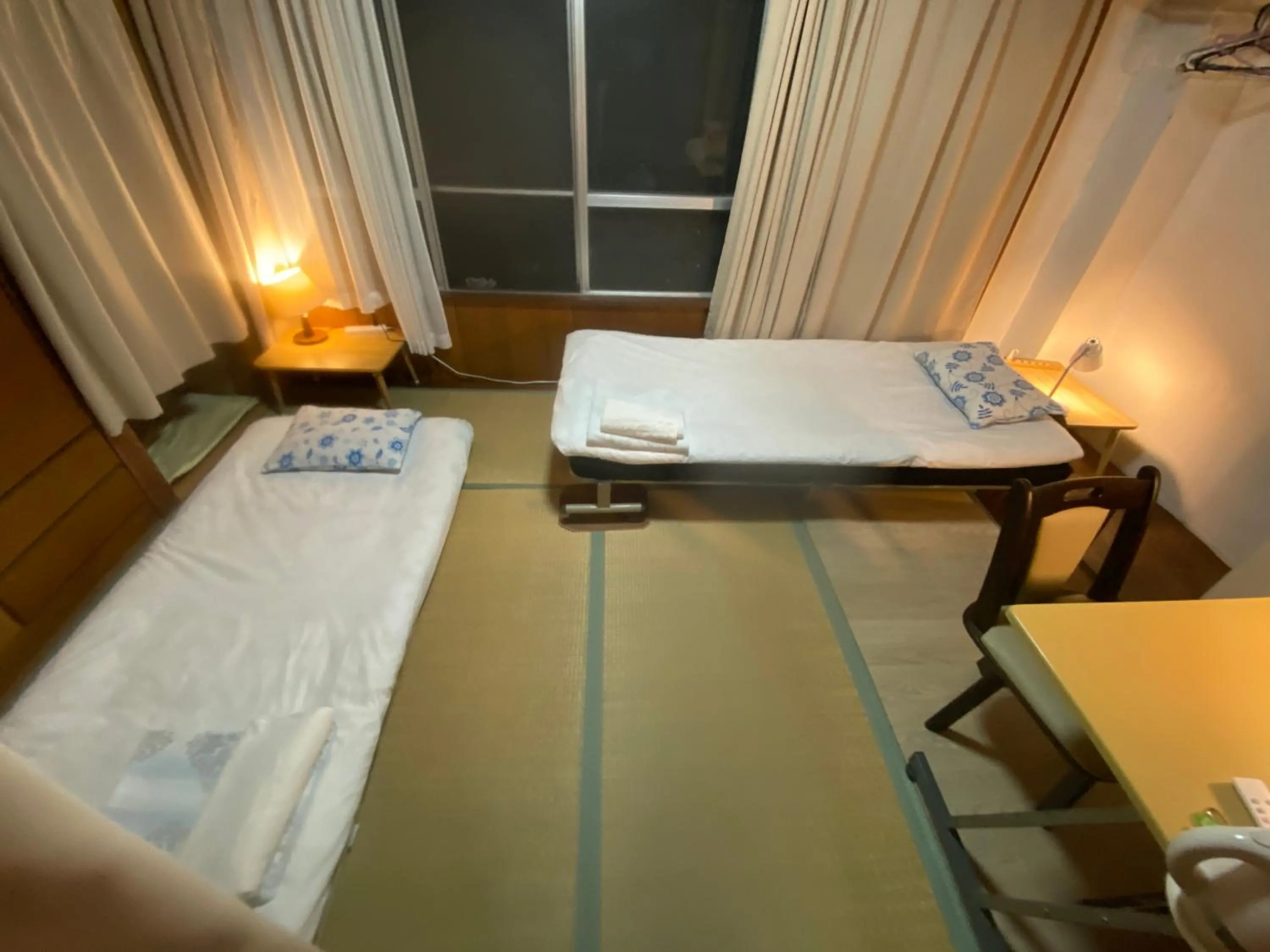 Photo of the whole room, Bed in Body Balance House