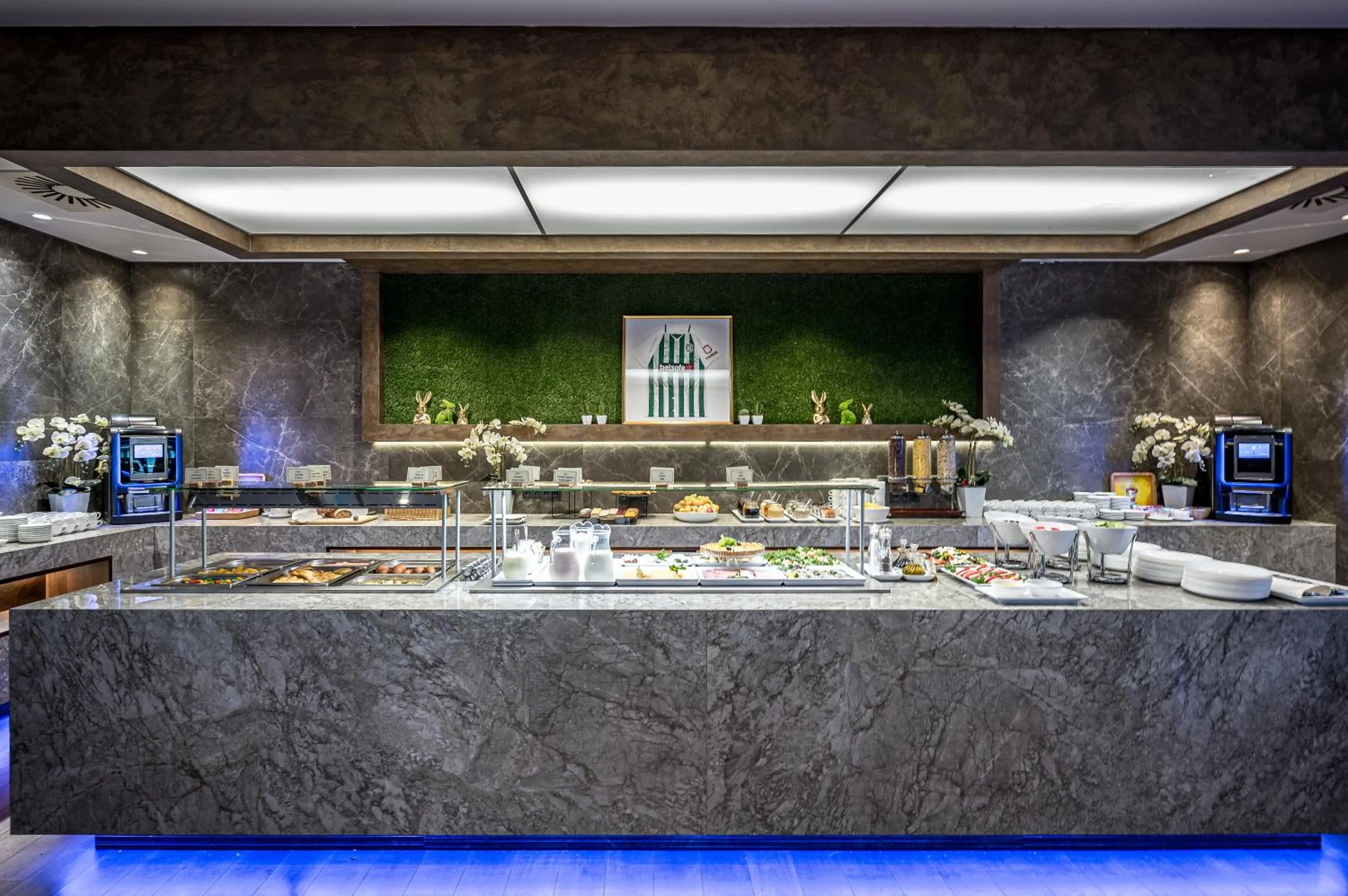 Buffet breakfast in VILNIUS PARK PLAZA HOTEL, Restaurant & Terrace, Panorama Bar, Conference & Banquet Center