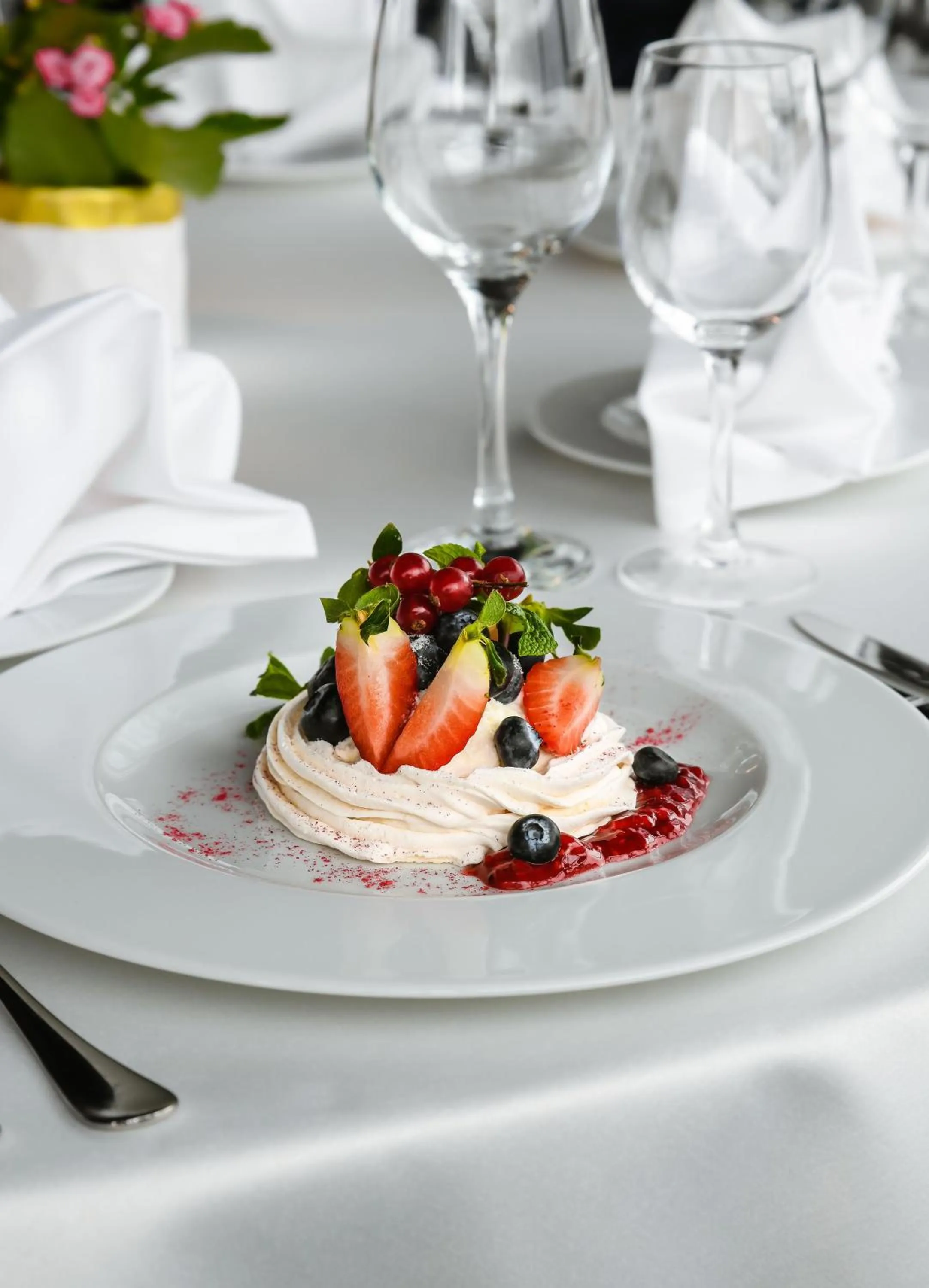 Restaurant/places to eat in VILNIUS PARK PLAZA HOTEL, Restaurant & Terrace, Panorama Bar, Conference & Banquet Center