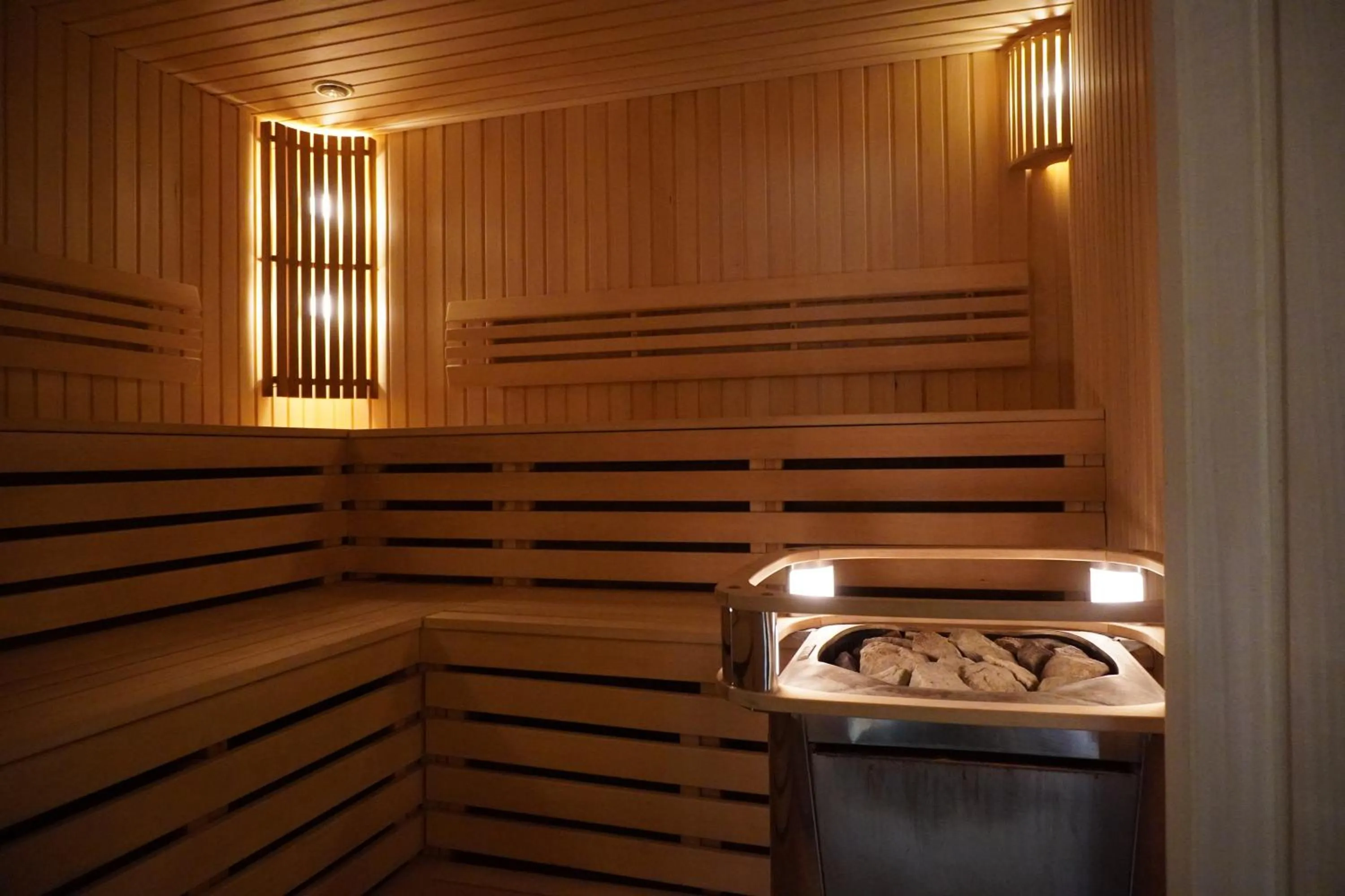 Sauna in VILNIUS PARK PLAZA HOTEL & SPA, Restaurant, Panorama Bar, Conference & Banquet Center