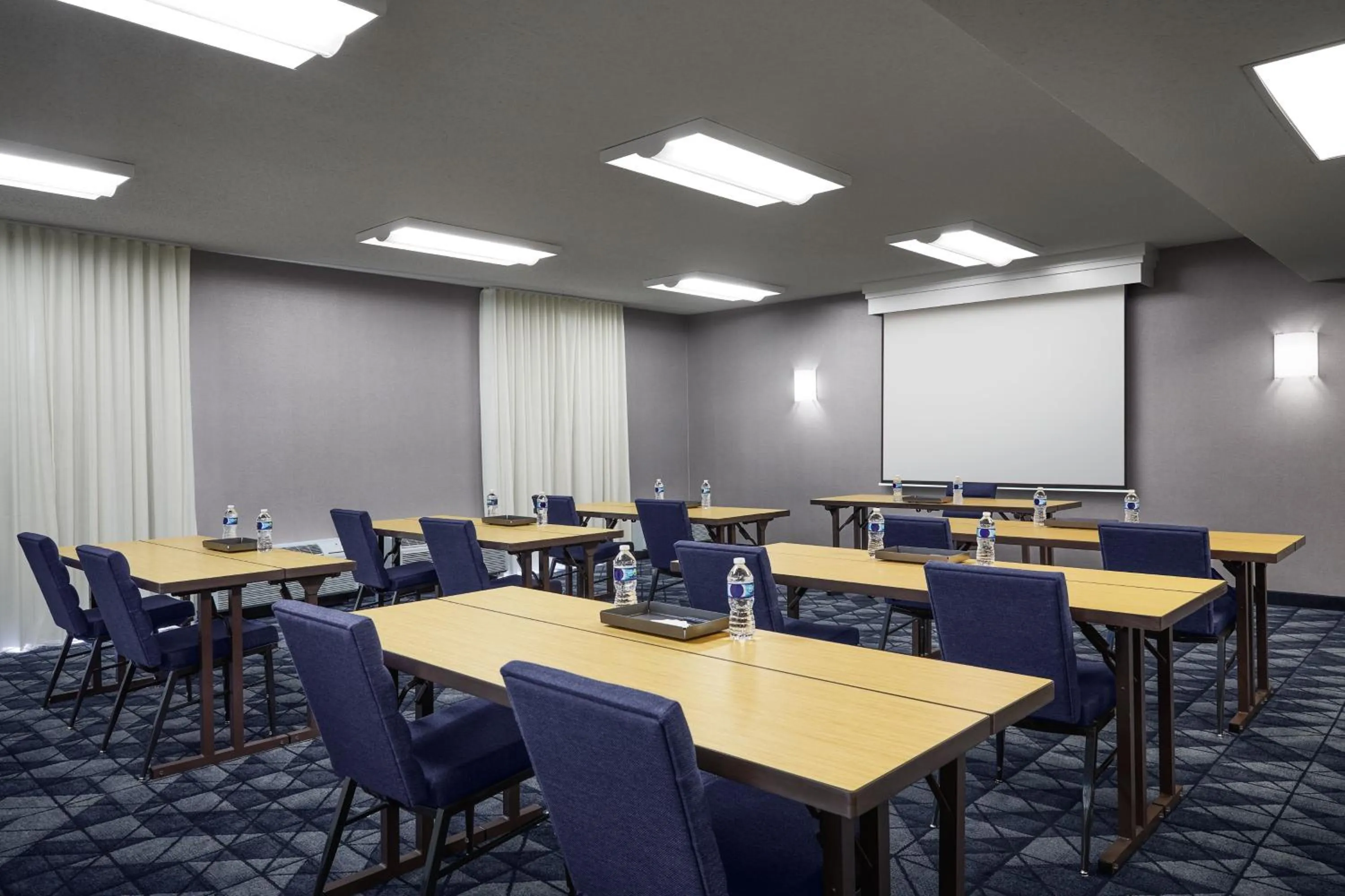 Meeting/conference room in Courtyard Kansas City Overland Park/Metcalf, South of College Boulevard