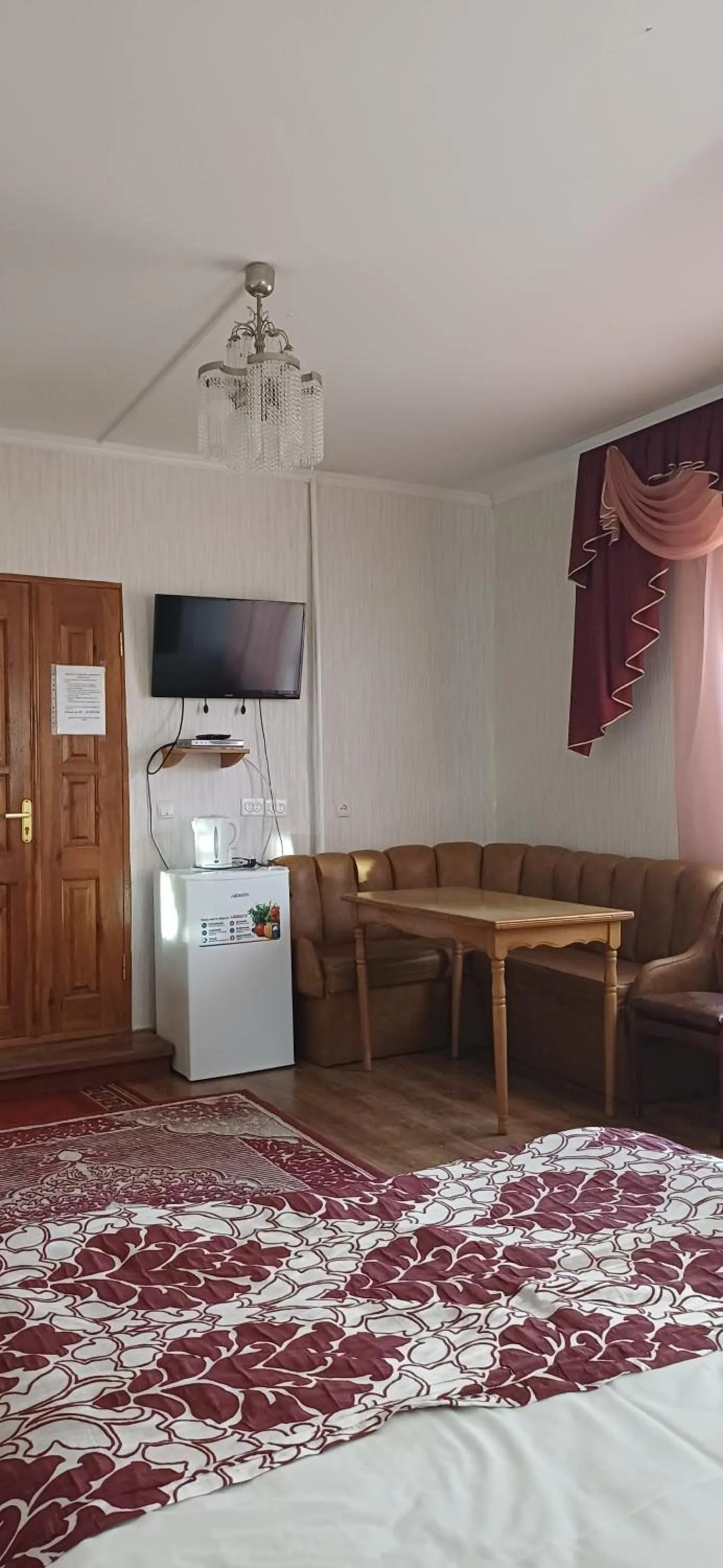 Bed in Hotel Gostynnyi Dvir