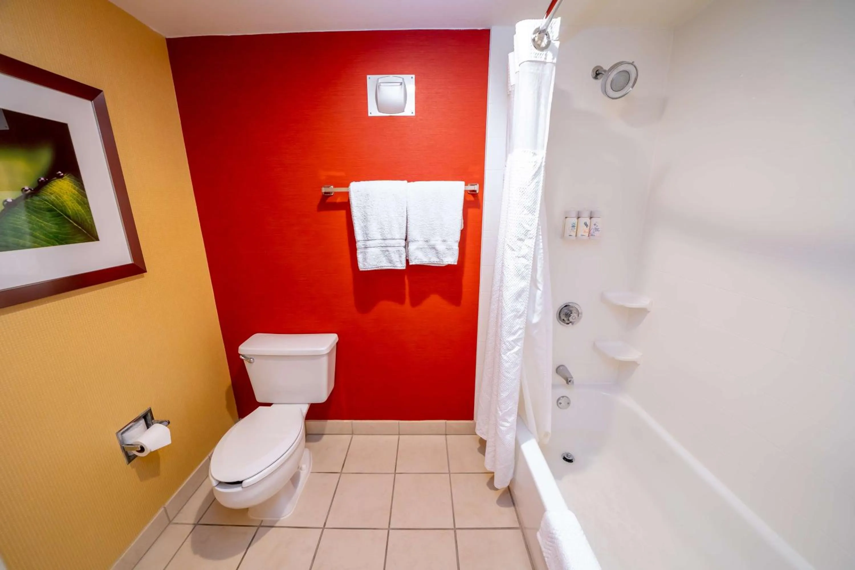 Bathroom in Sonesta Select Bettendorf