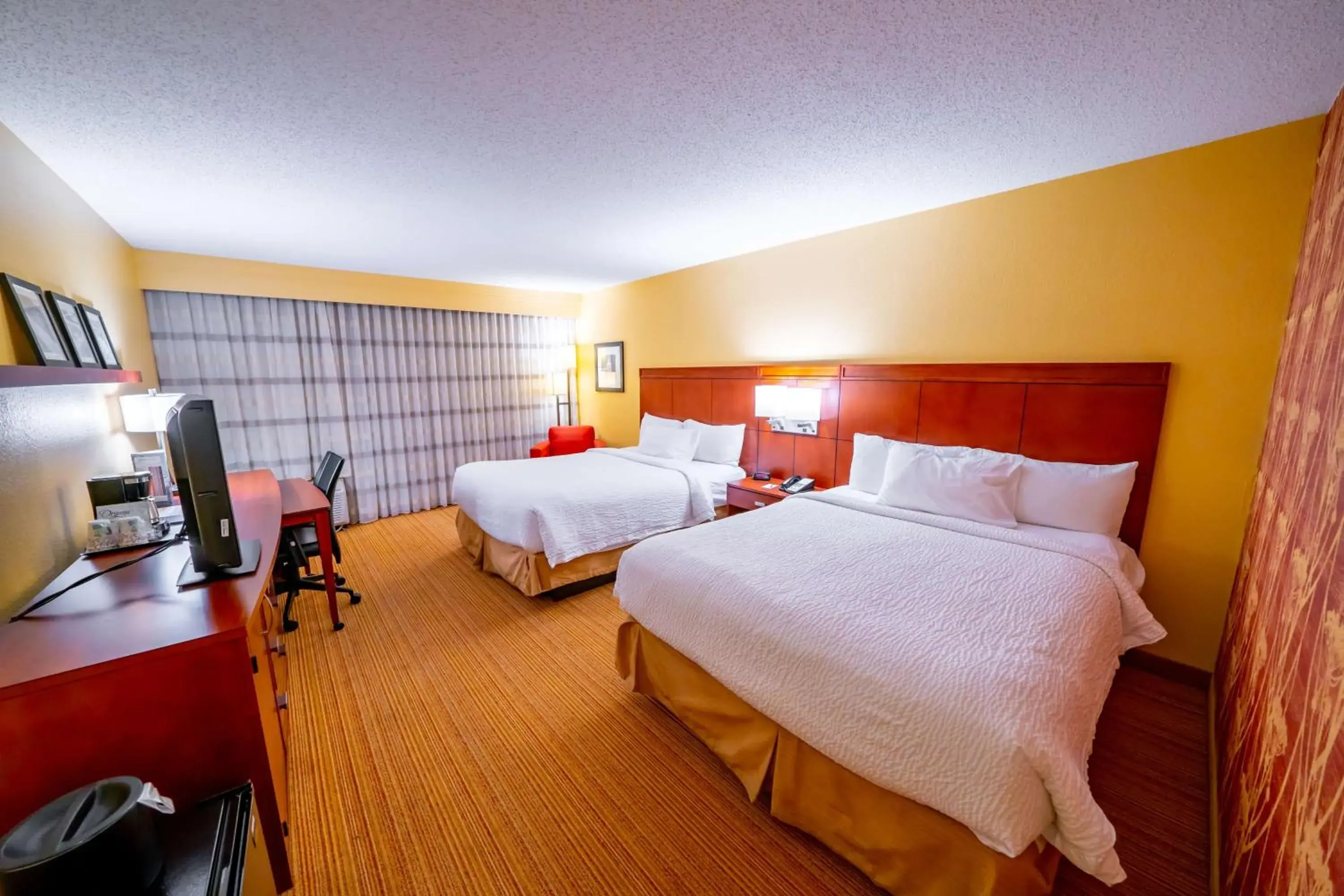 Bedroom in Sonesta Select Bettendorf Bedroom in Sonesta Select Bettendorf