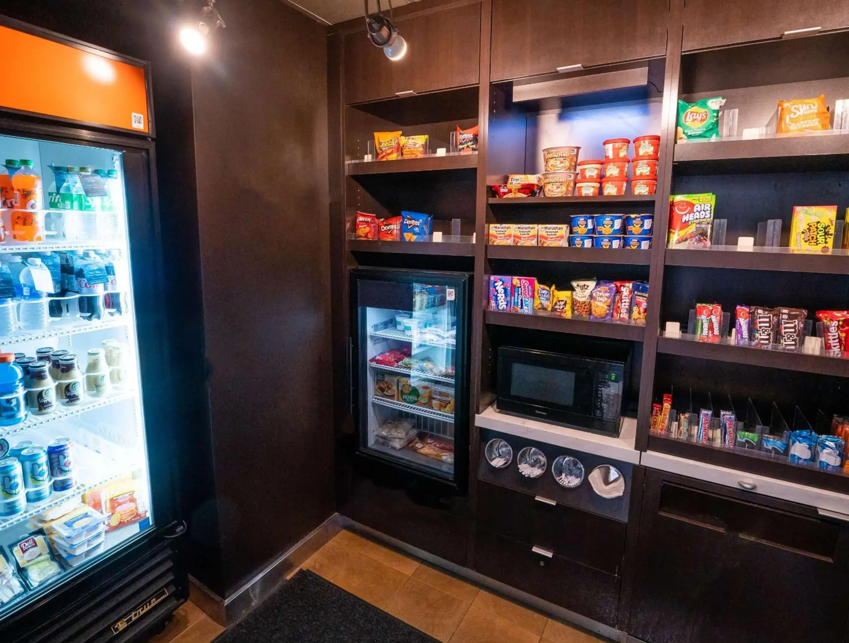 Property building in Sonesta Select Bettendorf Property building in Sonesta Select Bettendorf