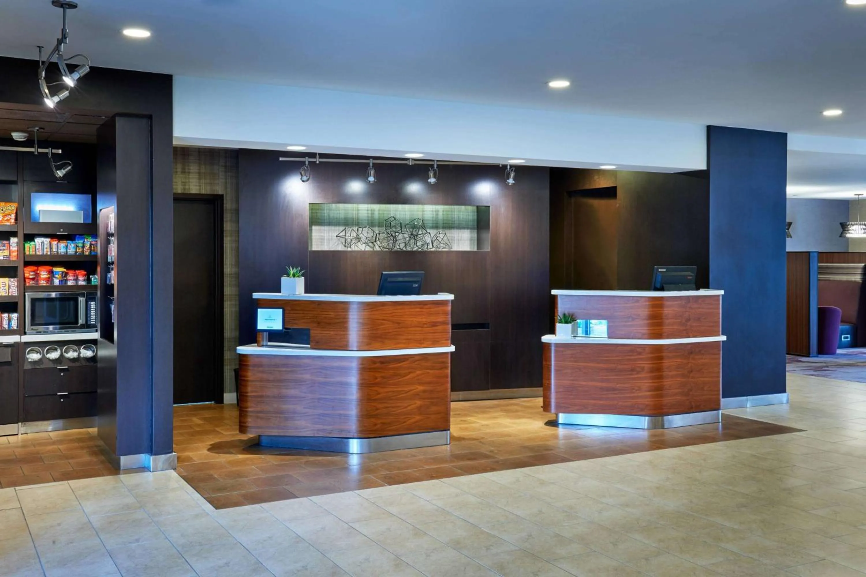 Lobby or reception in Sonesta Select Minneapolis Eden Prairie
