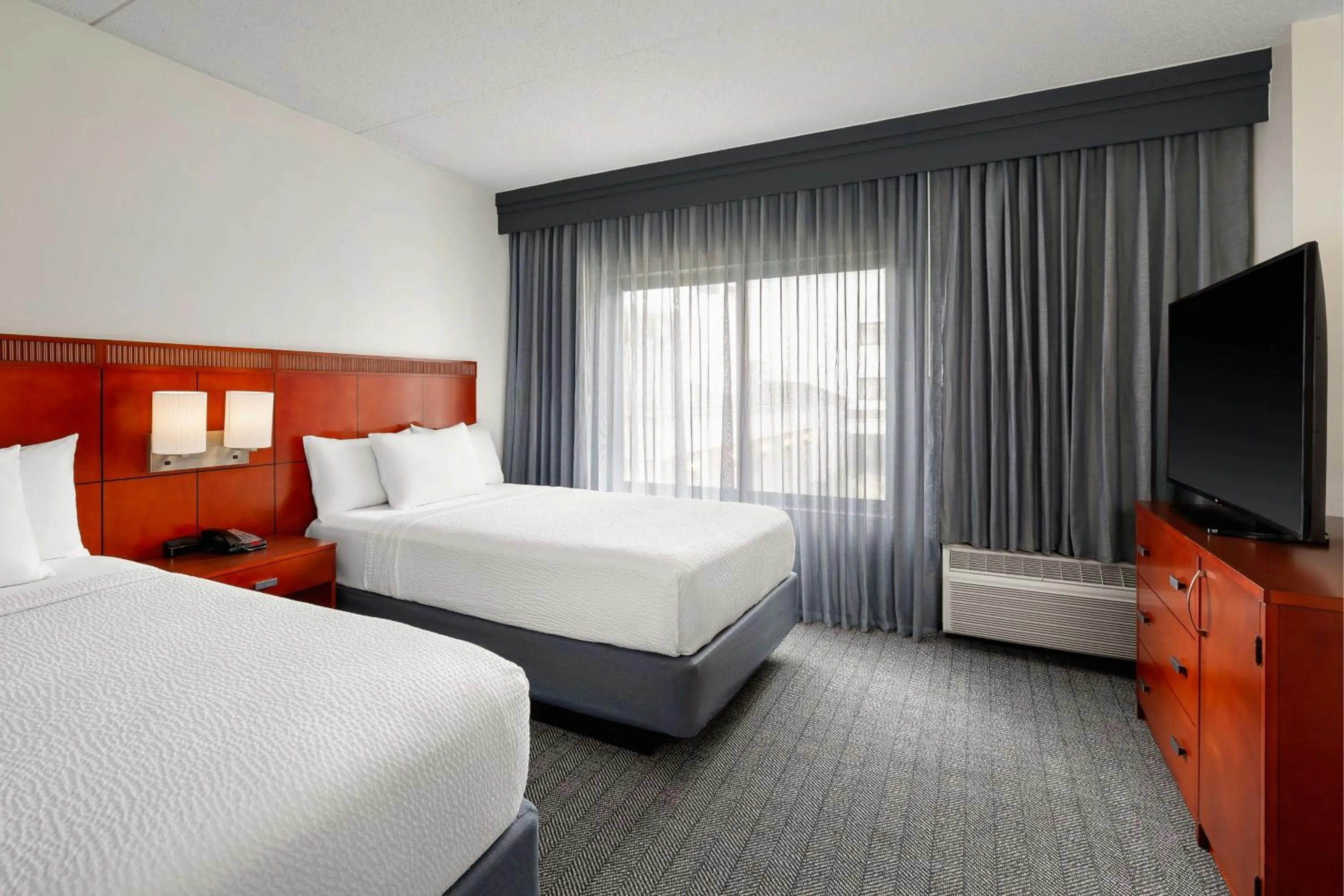 Bedroom, Bed in Courtyard by Marriott Minneapolis-St. Paul Airport