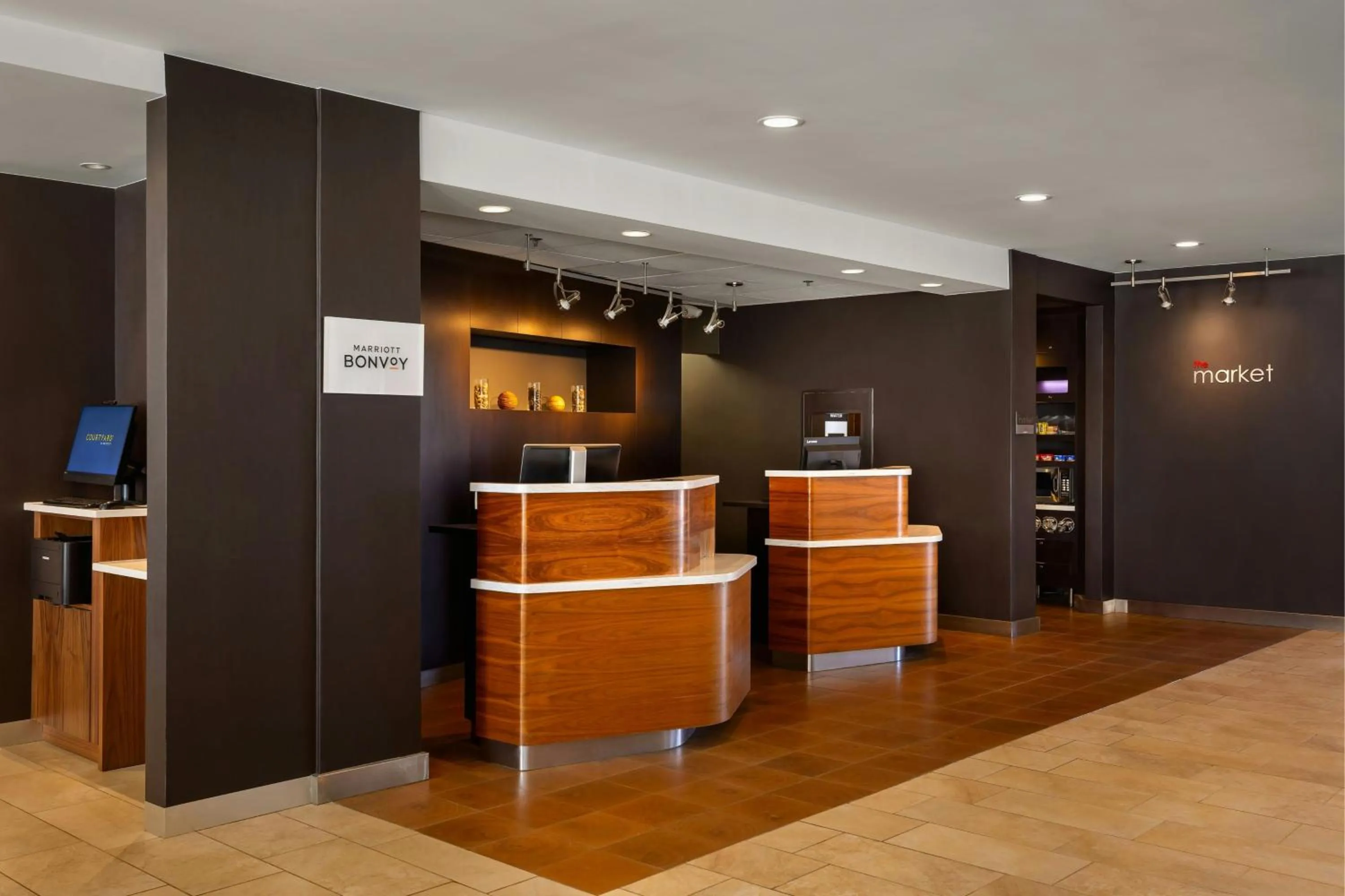 Lobby or reception in Courtyard by Marriott Minneapolis-St. Paul Airport