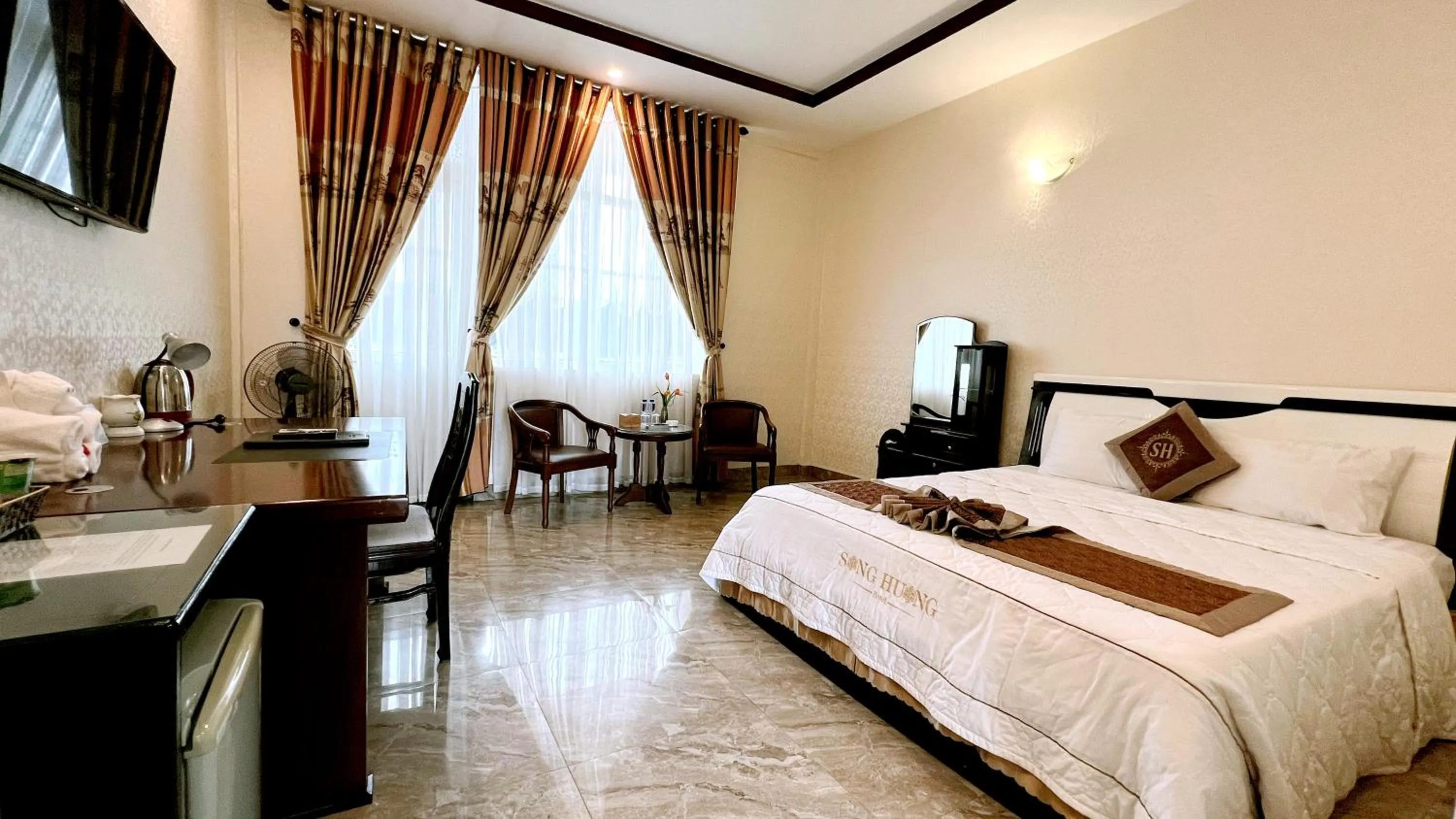 Bed in Song Huong Hue Hotel