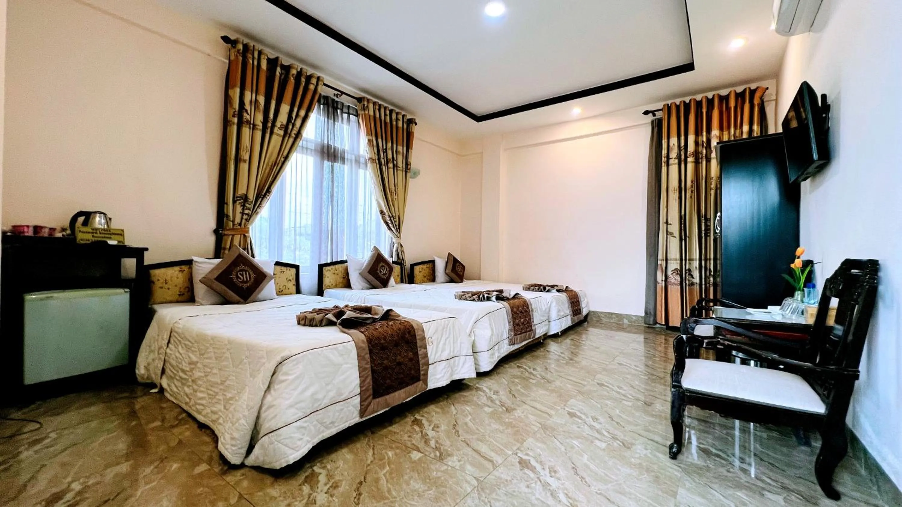 Bed in Song Huong Hue Hotel