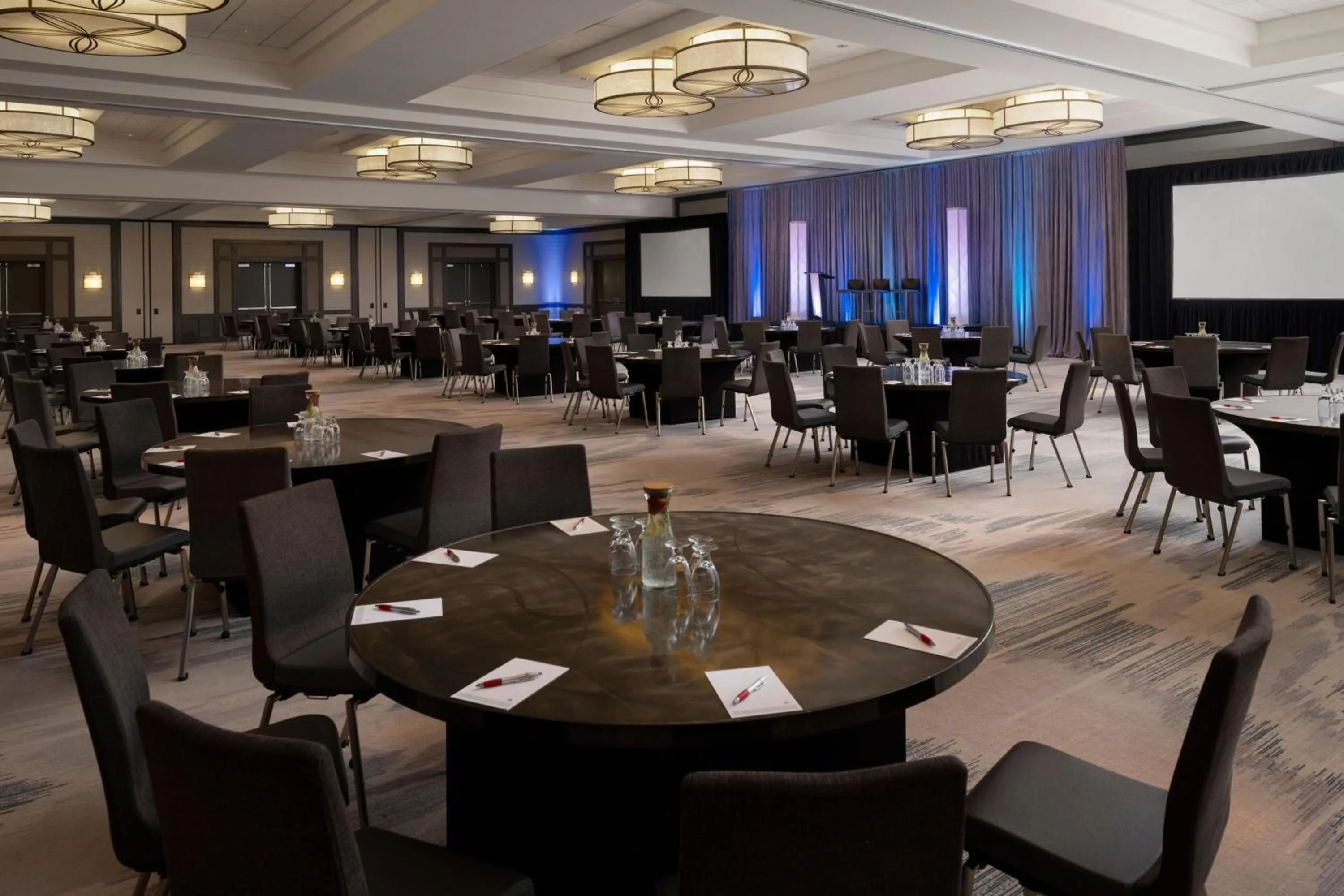 Meeting/conference room in Minneapolis Marriott Southwest