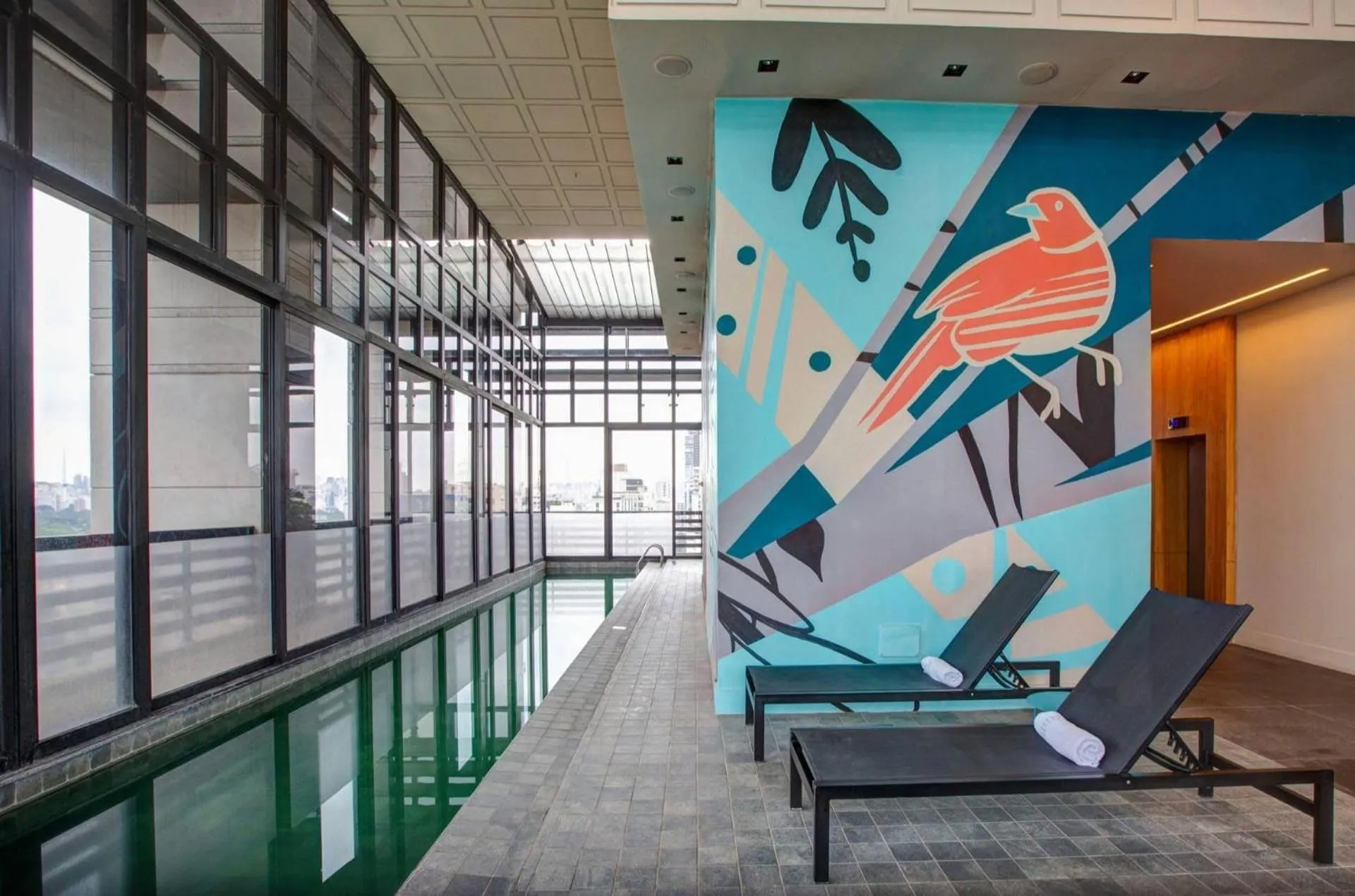 Swimming pool in Radisson Blu São Paulo