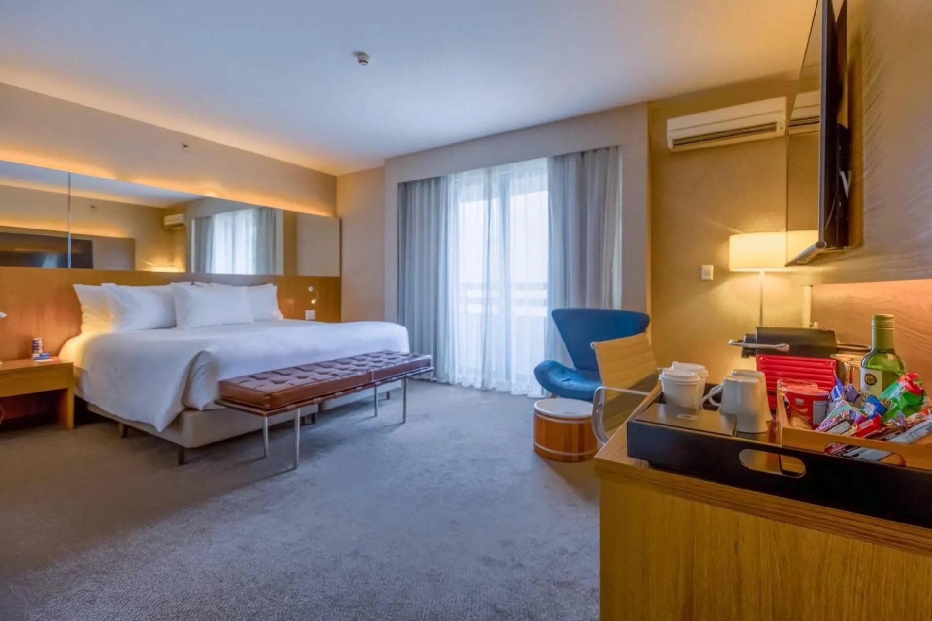 Bedroom, Bed in Radisson Blu São Paulo