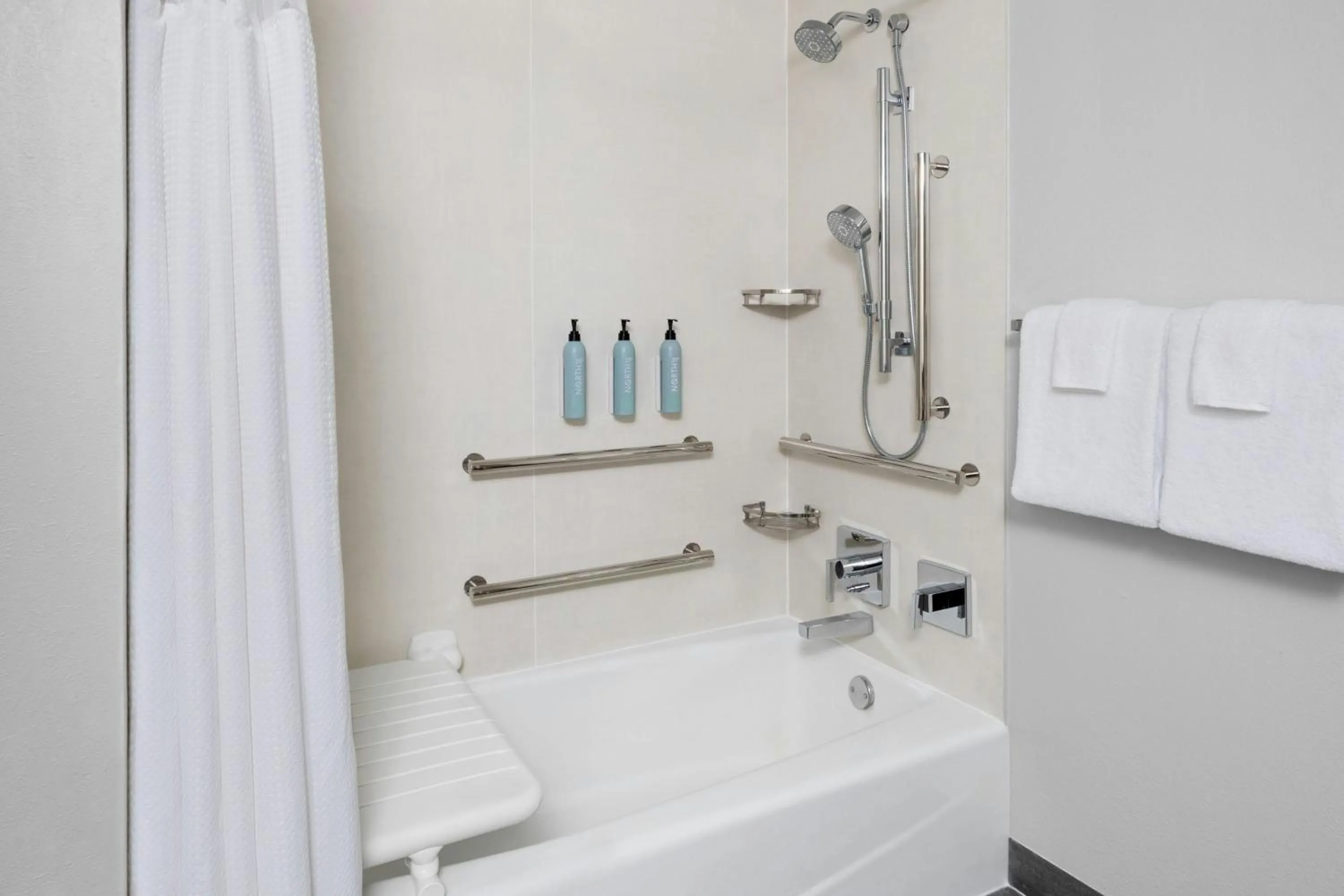 Bathroom in Courtyard Philadelphia Valley Forge / King of Prussia