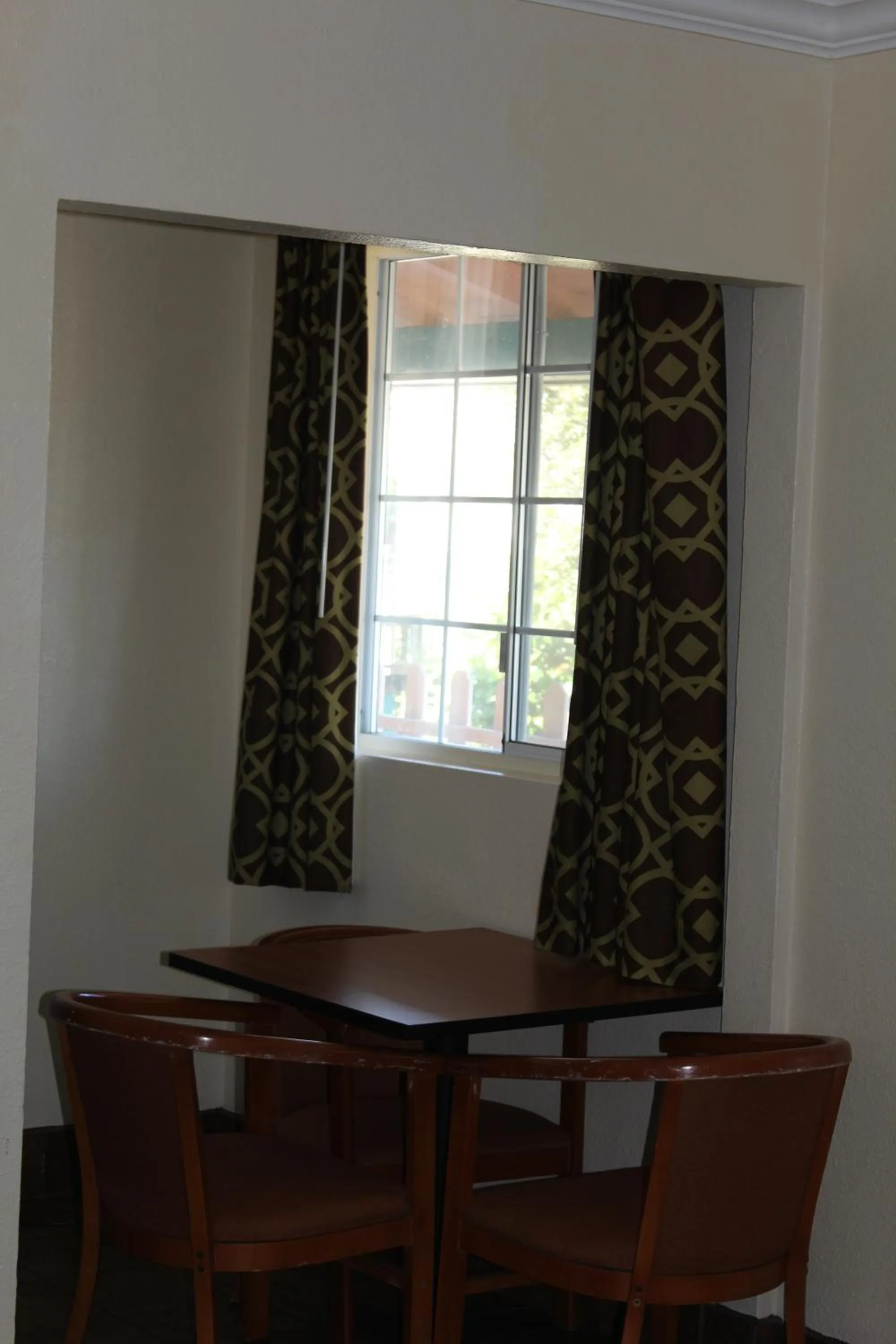 Kitchen or kitchenette in Riverside Inn & Suites Santa Cruz