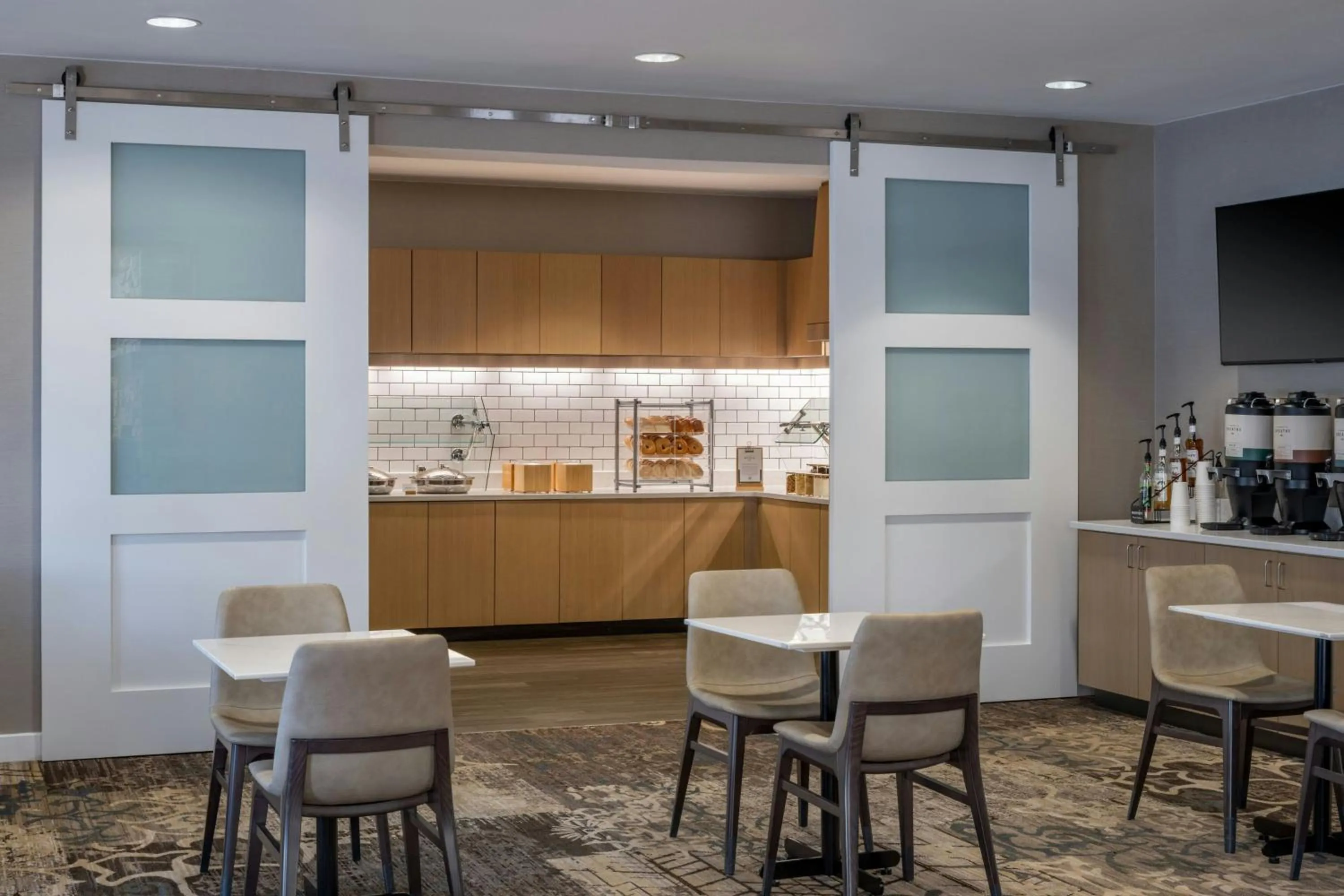 Breakfast in Residence Inn Melbourne