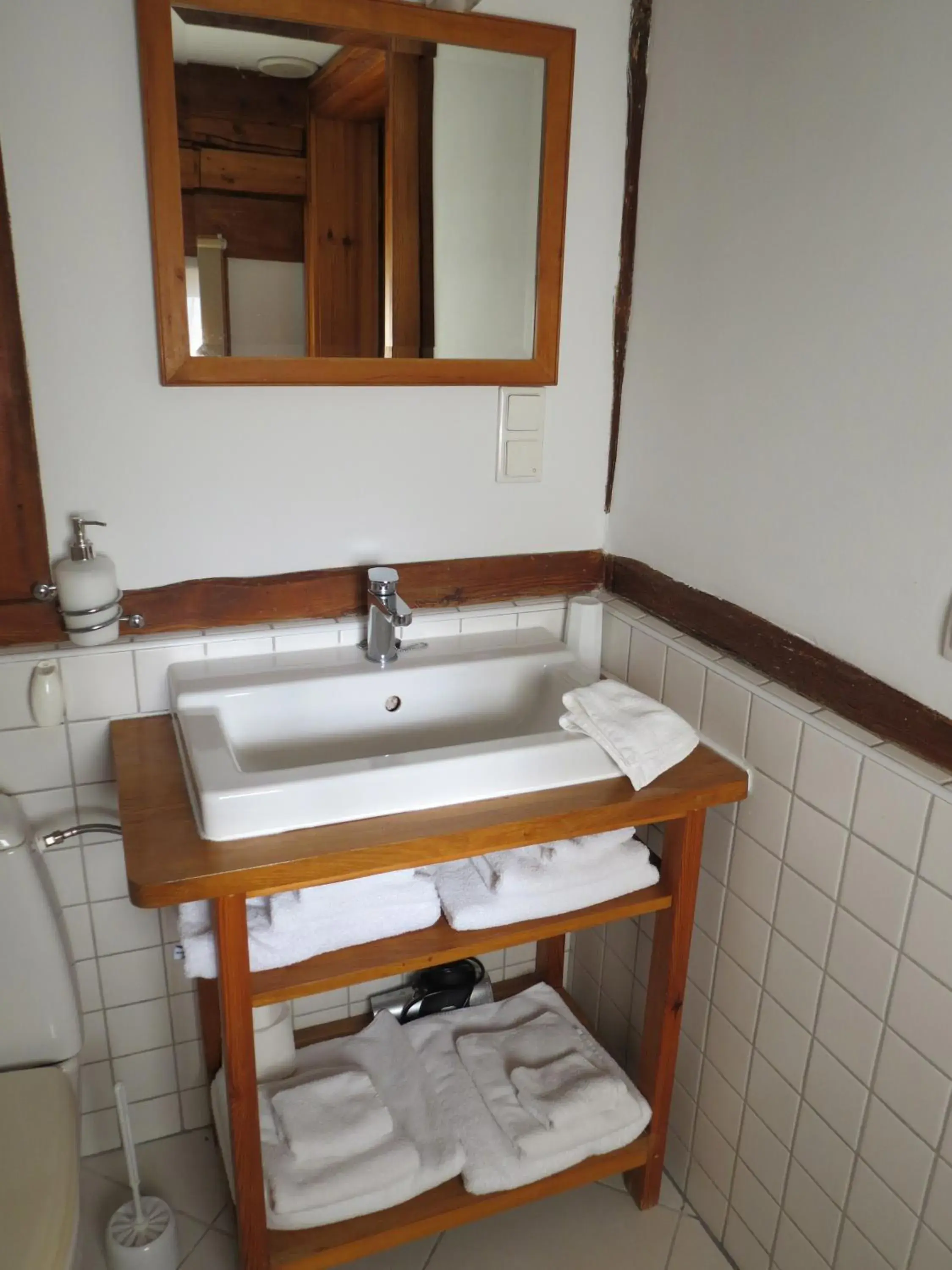 Quadruple Room with Bathroom in The Blue Beetroot Quadruple Room with Bathroom in The Blue Beetroot