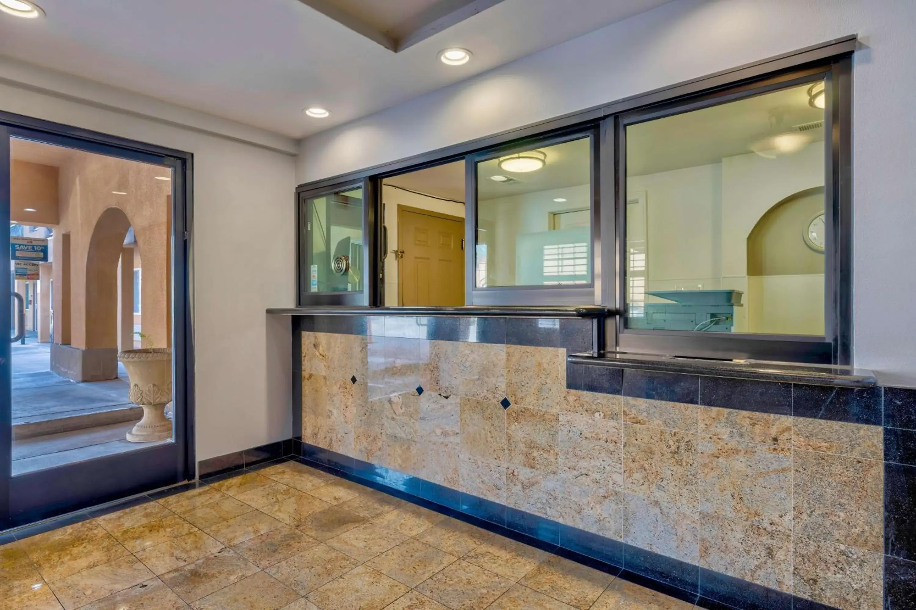 Lobby or reception in Motel 6 South Gate CA Lobby or reception in Motel 6 South Gate CA