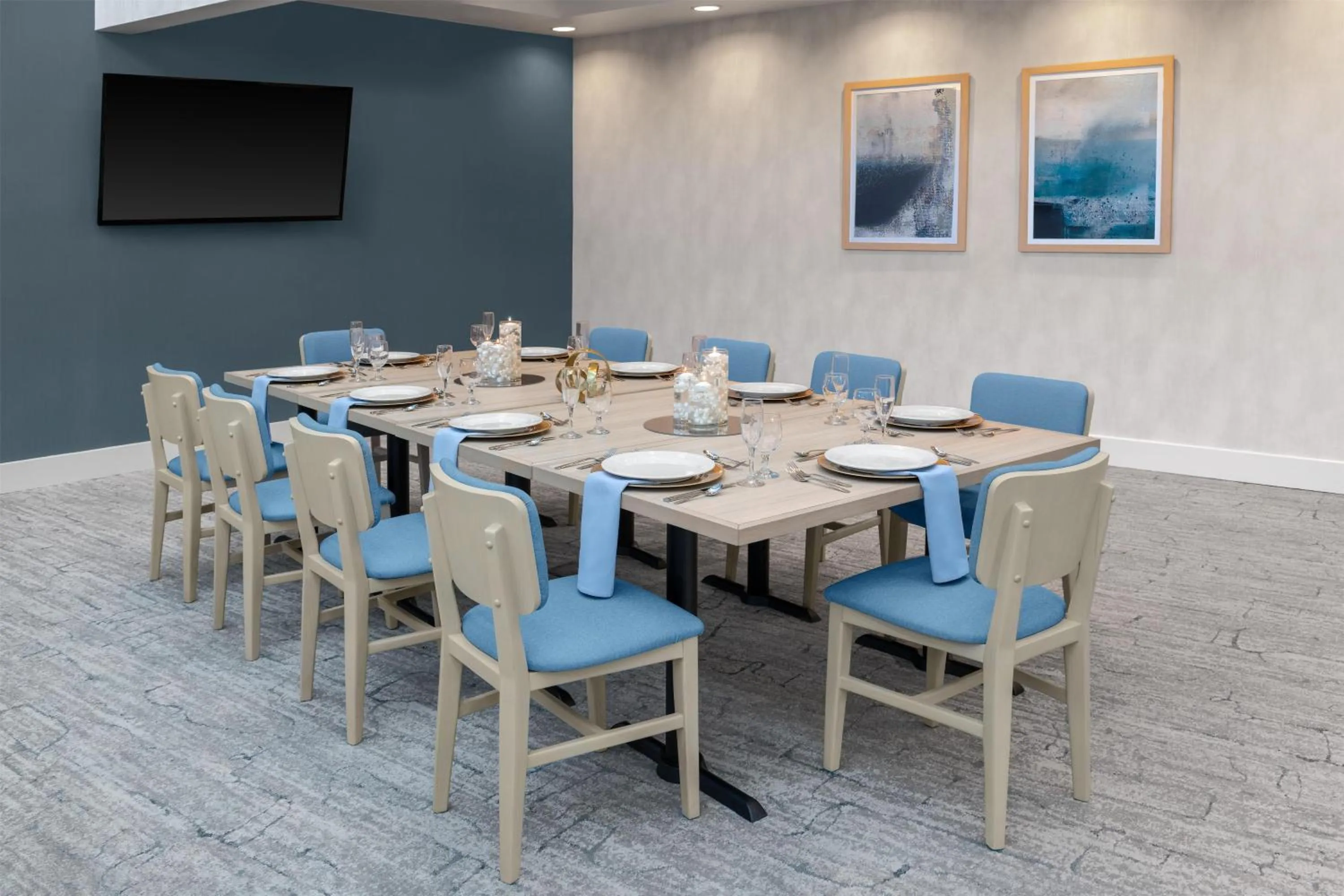 Meeting/conference room in DoubleTree by Hilton Hotel South Bend