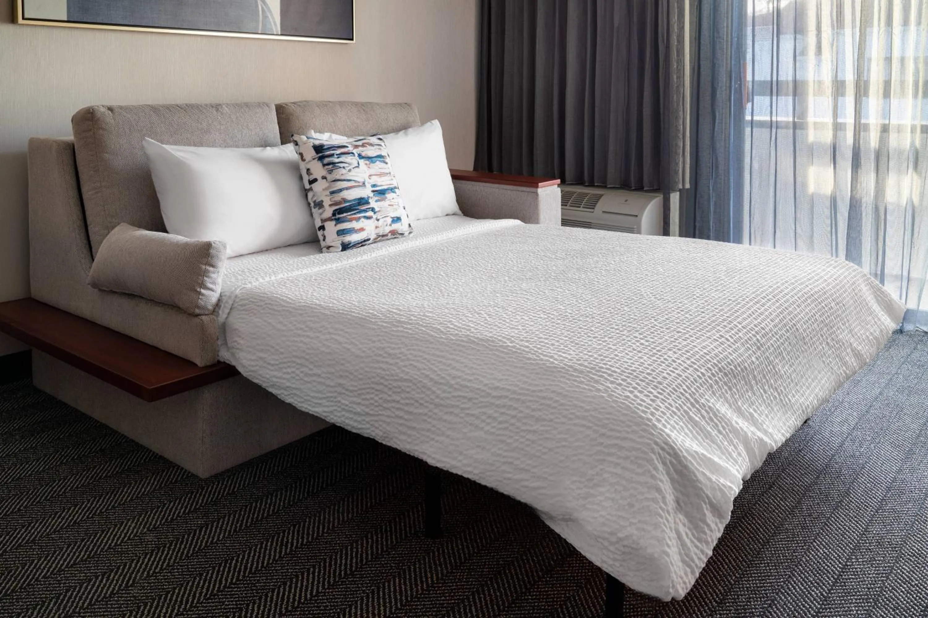 Photo of the whole room, Bed in Courtyard Seattle Southcenter