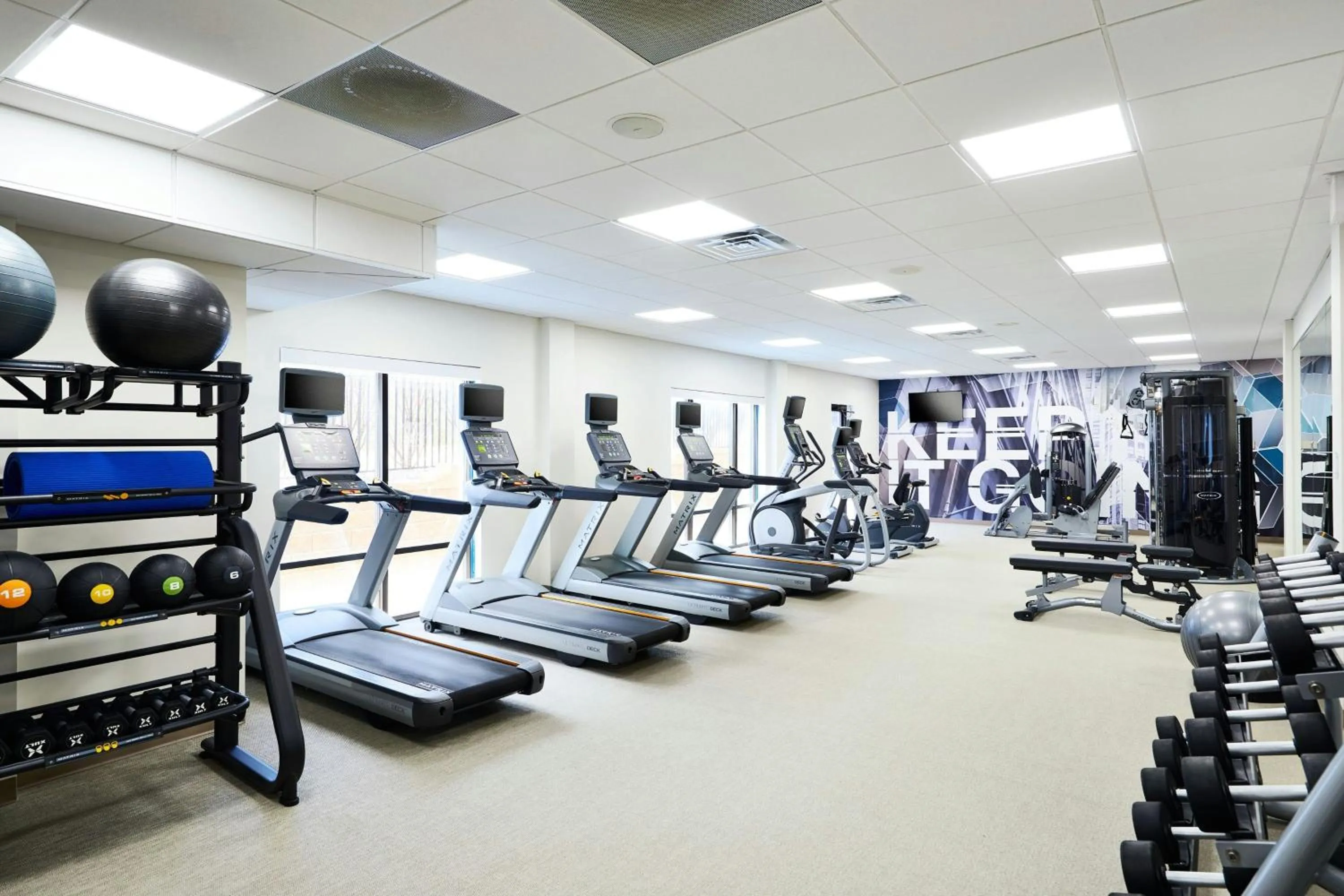 Fitness centre/facilities in SpringHill Suites St. Louis Brentwood