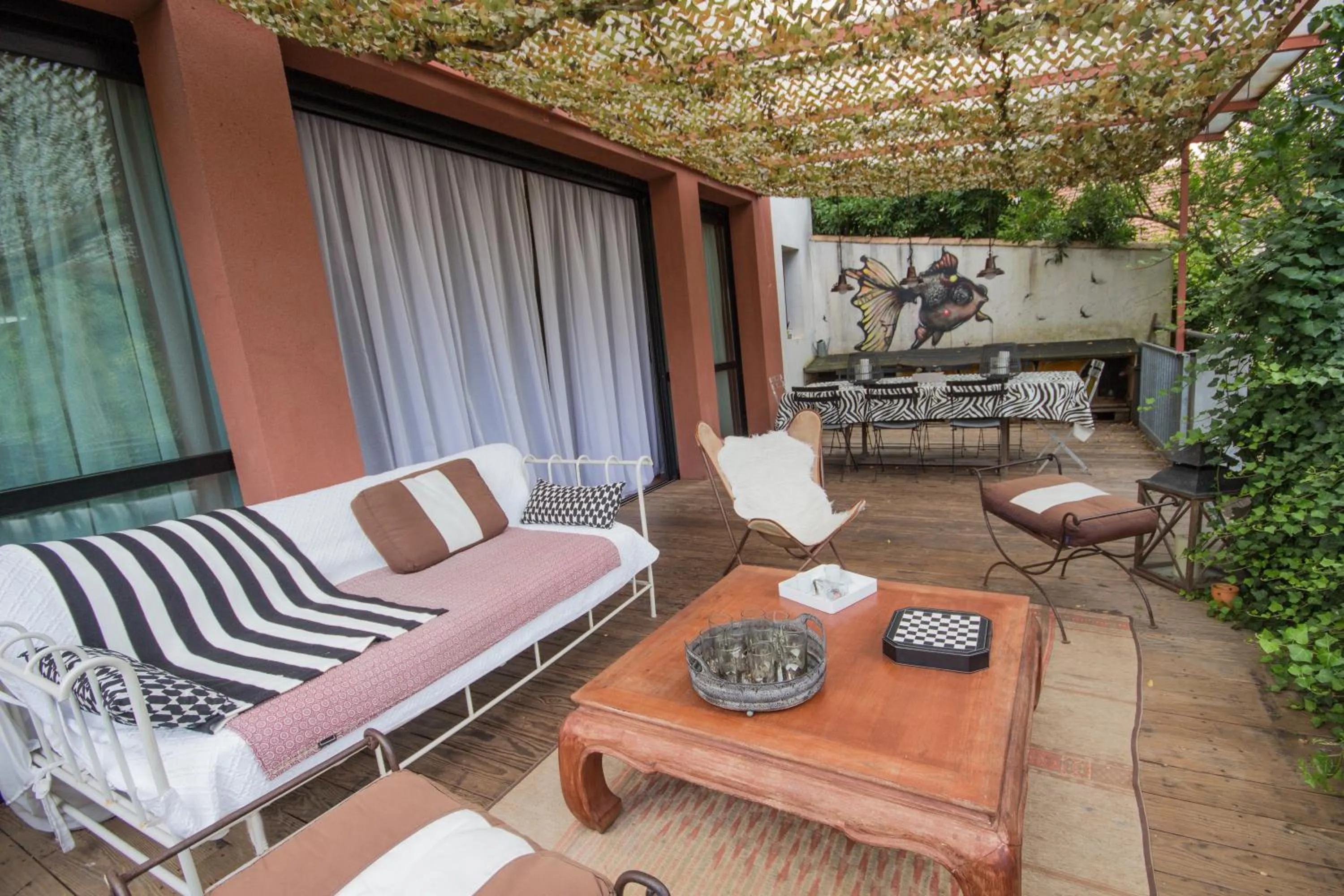 Patio in Bed and Breakfast Shandita