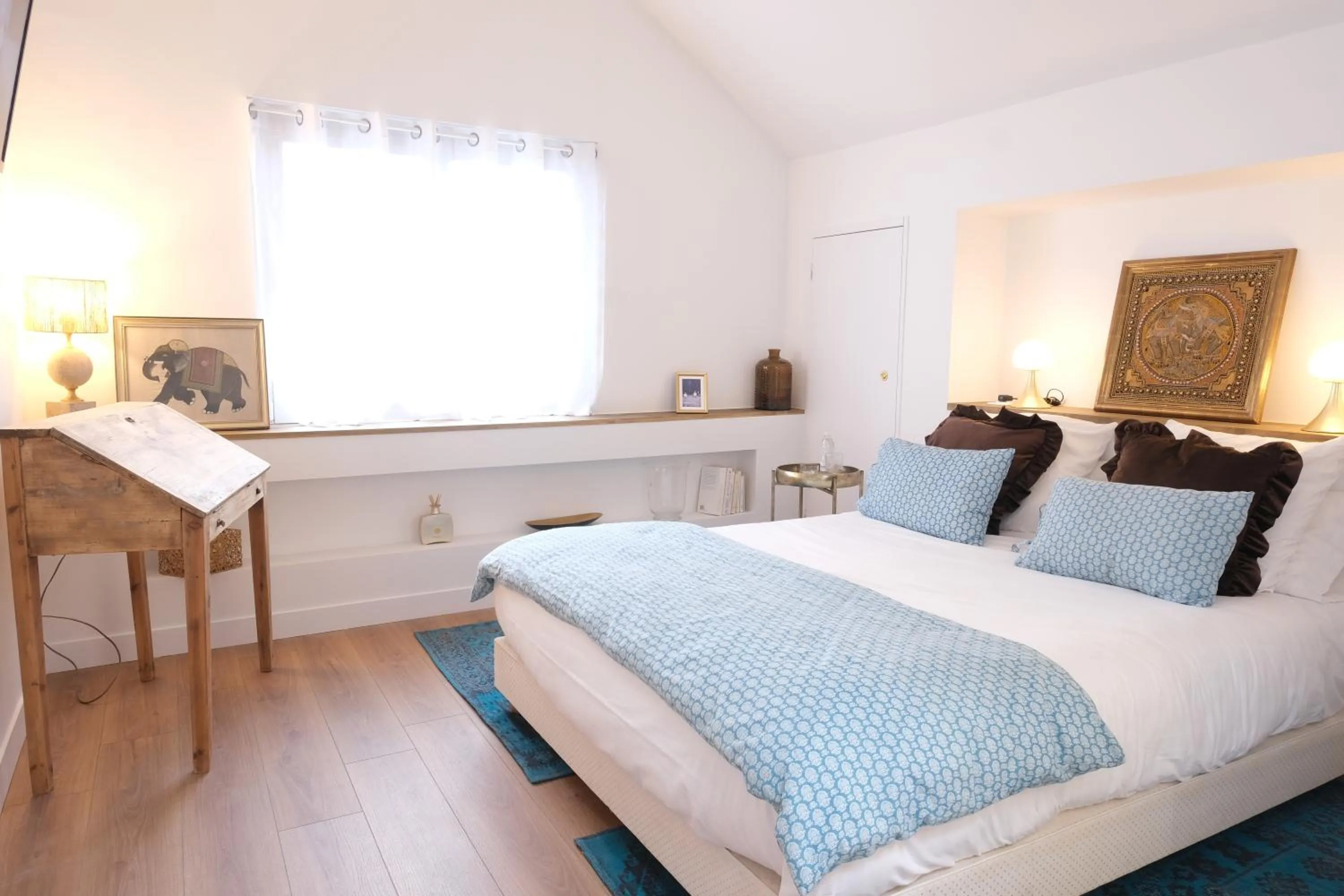 Bed in Bed and Breakfast Shandita