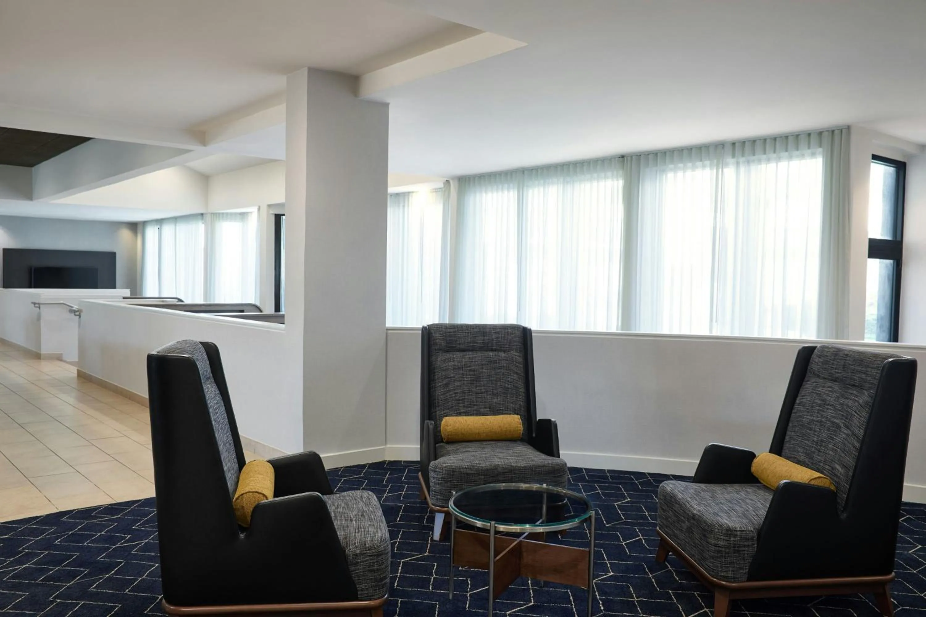 Lobby or reception in Courtyard St. Louis Creve Coeur