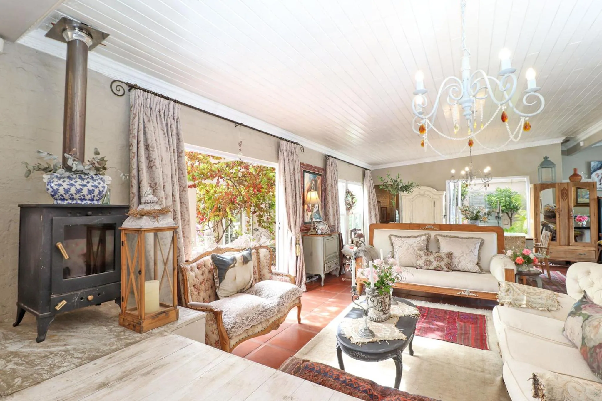 Living room in Three Oaks