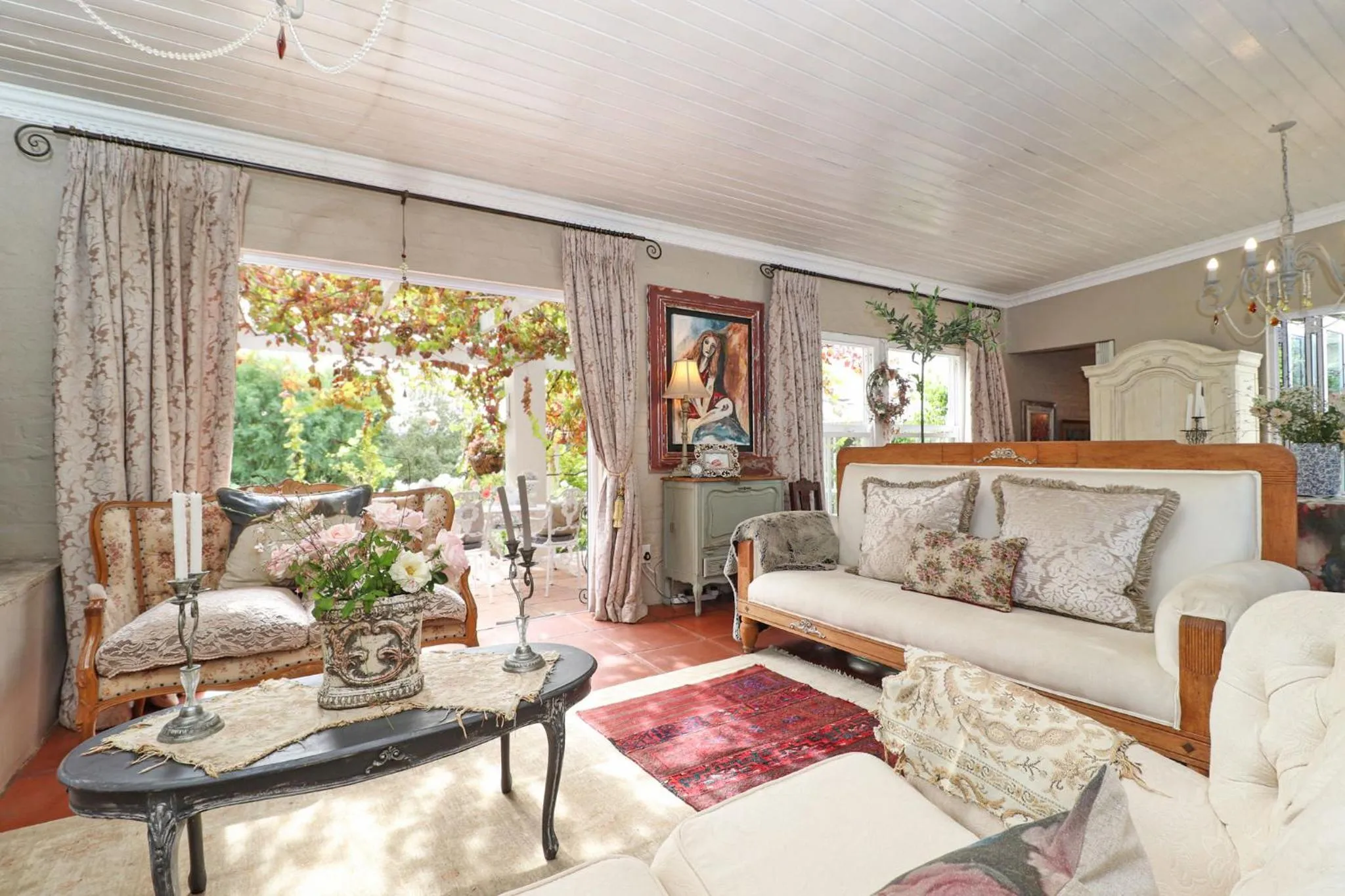 Living room in Three Oaks