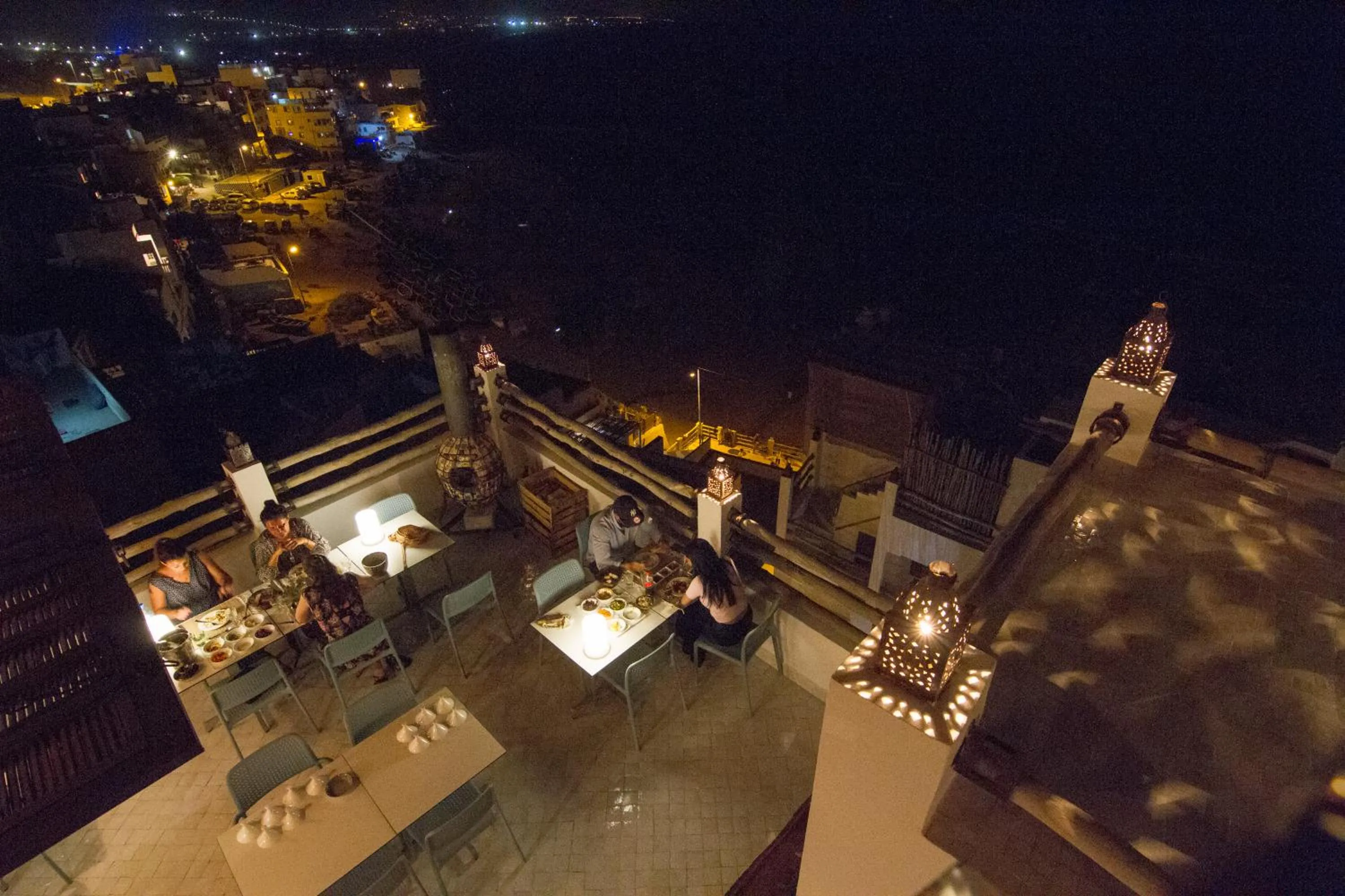 Restaurant/places to eat in Munga Guesthouse