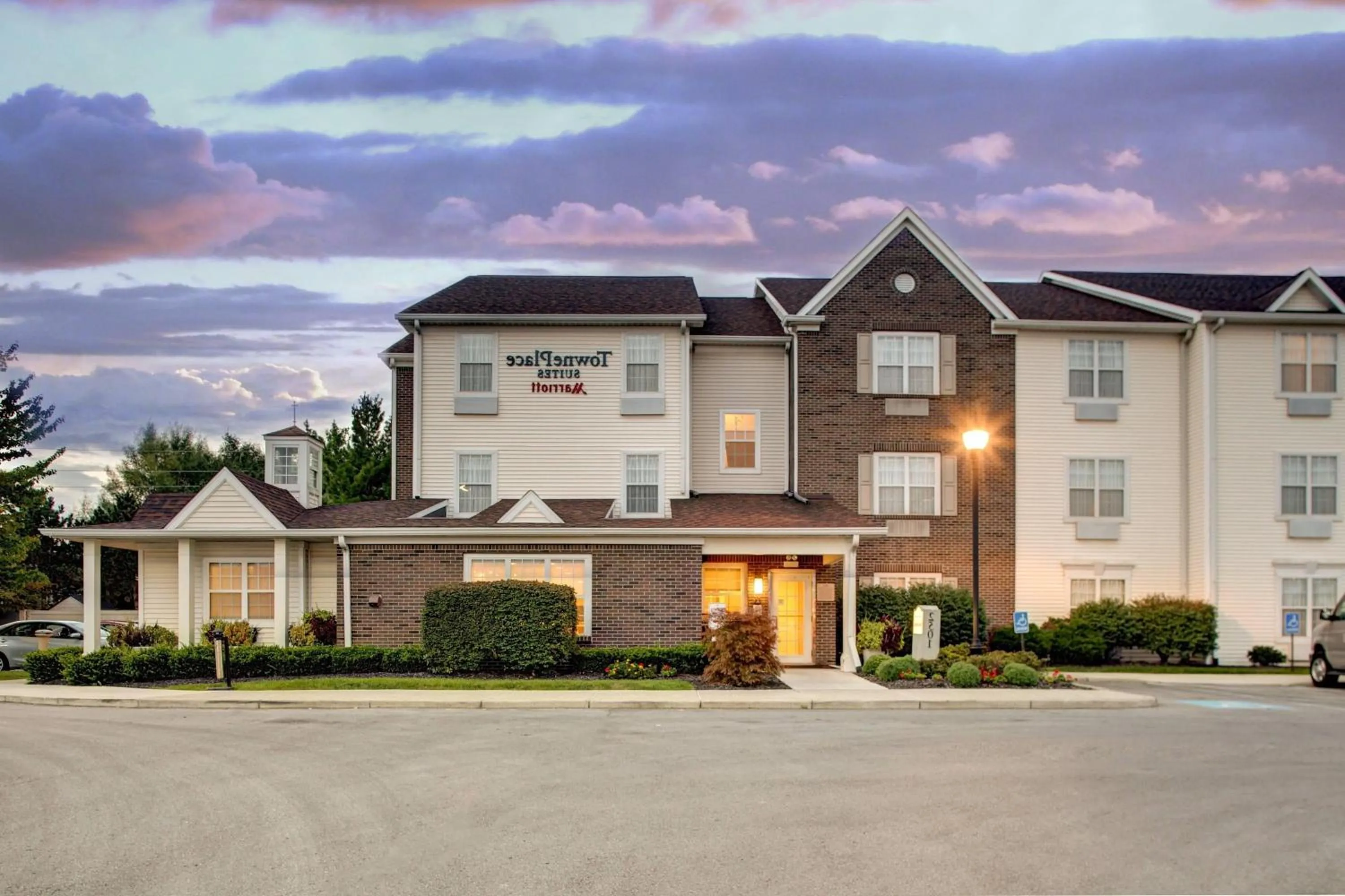 Property building in TownePlace Suites by Marriott Findlay