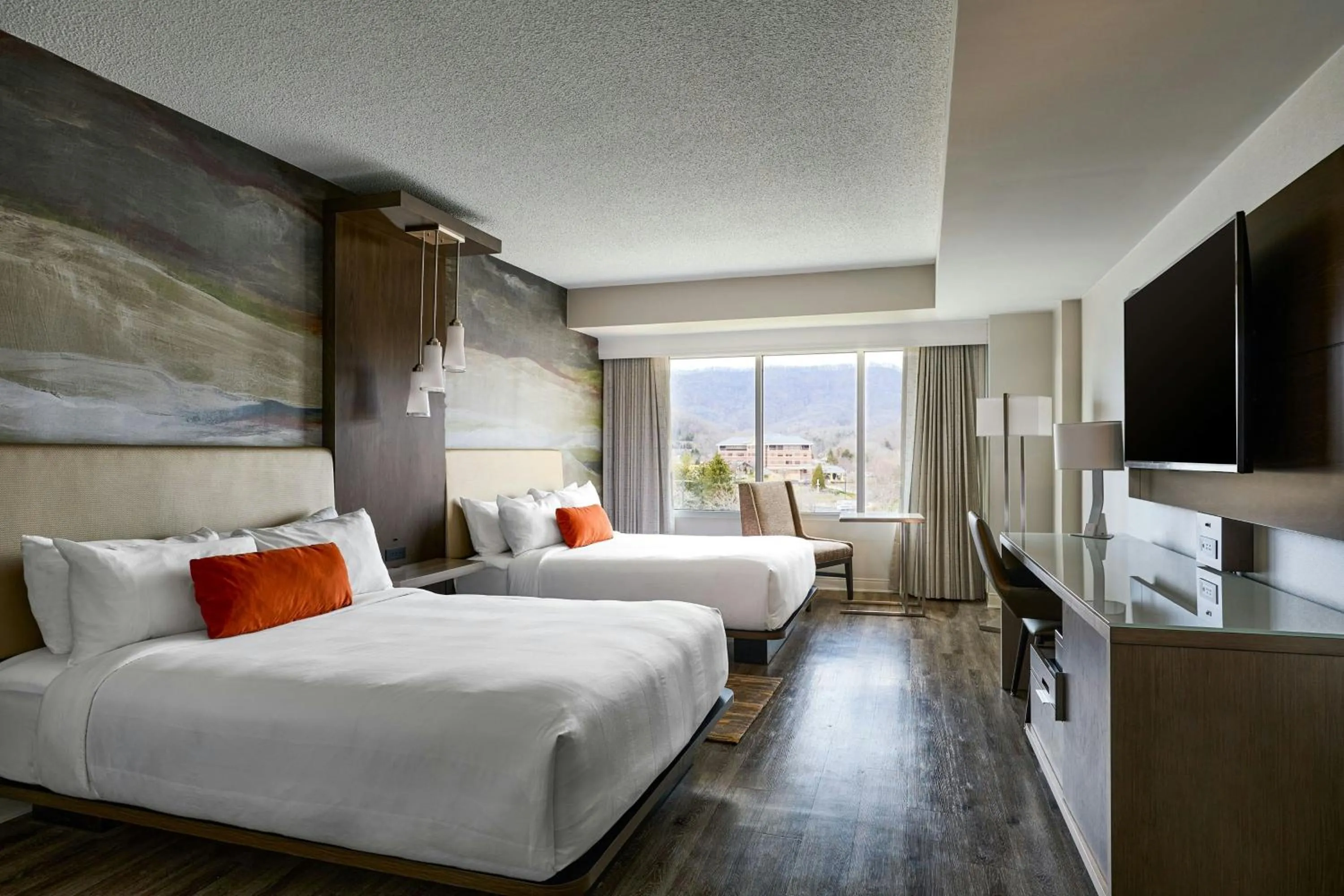 Photo of the whole room, Bed in MeadowView Marriott Conference Resort and Convention Center