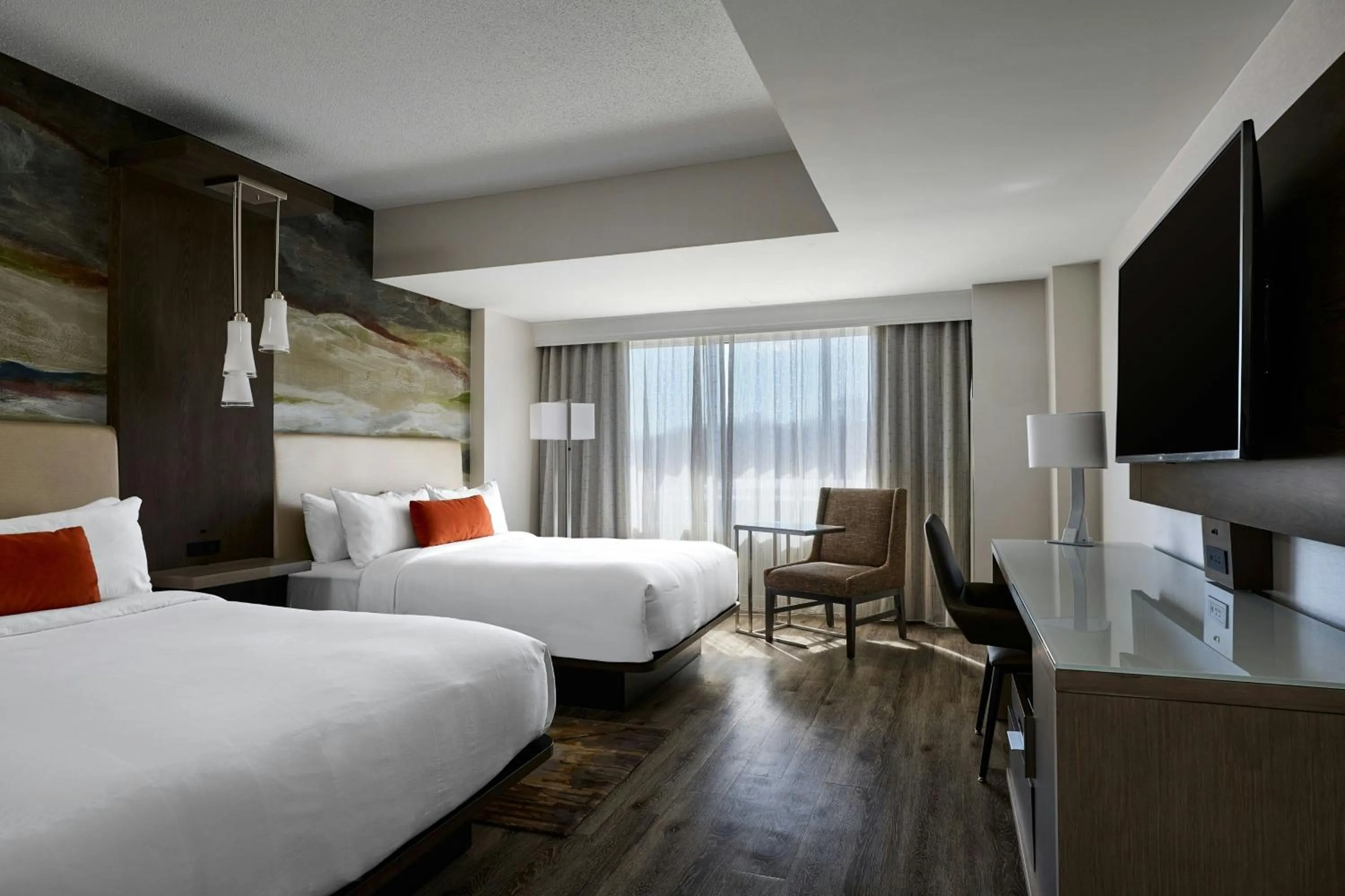 Photo of the whole room, Bed in MeadowView Marriott Conference Resort and Convention Center