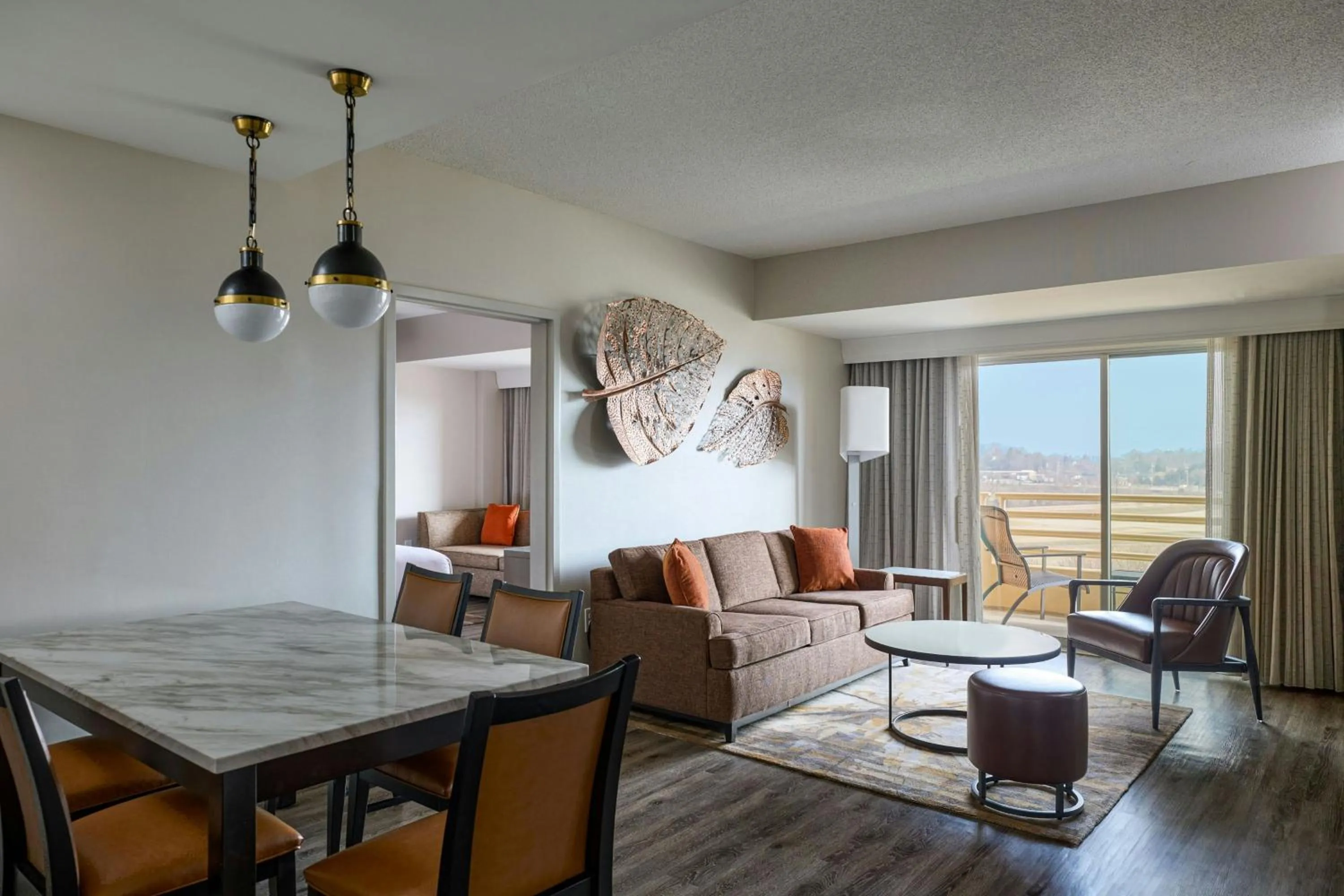 Bedroom in MeadowView Marriott Conference Resort and Convention Center